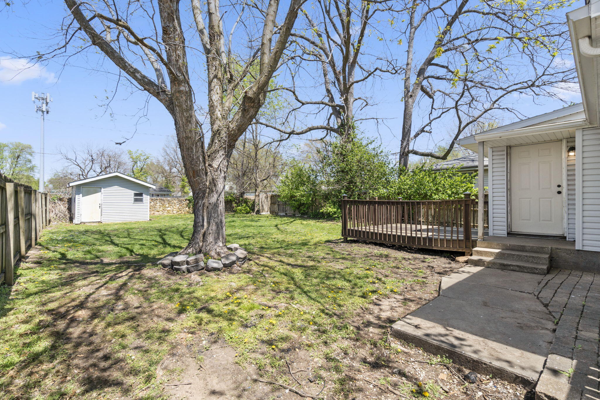 1421 East Commercial Street Property Photo 25