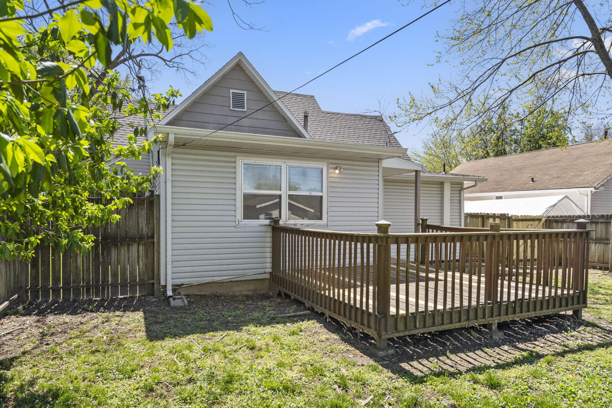 1421 East Commercial Street Property Photo 27