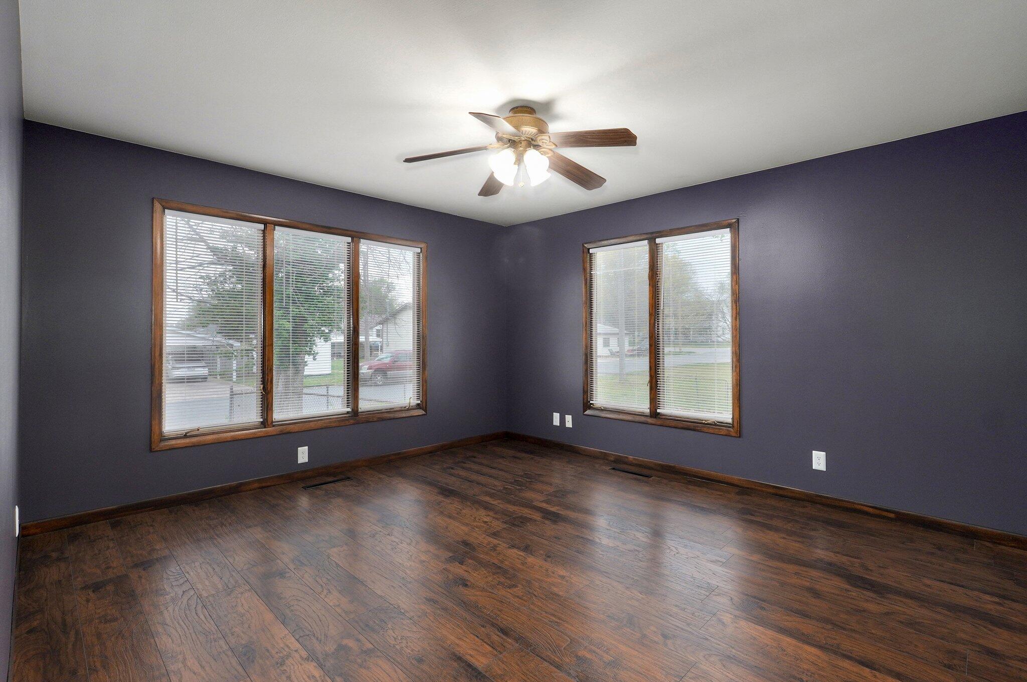 704 King Street Property Photo 25