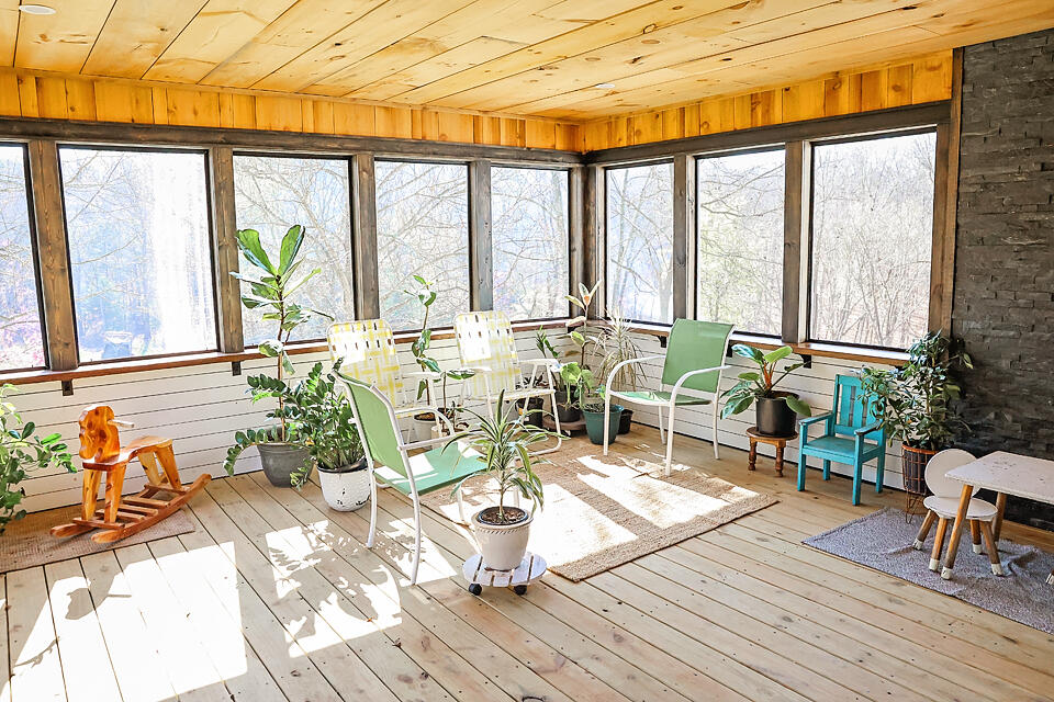 25598 C-228 Property Photo 18