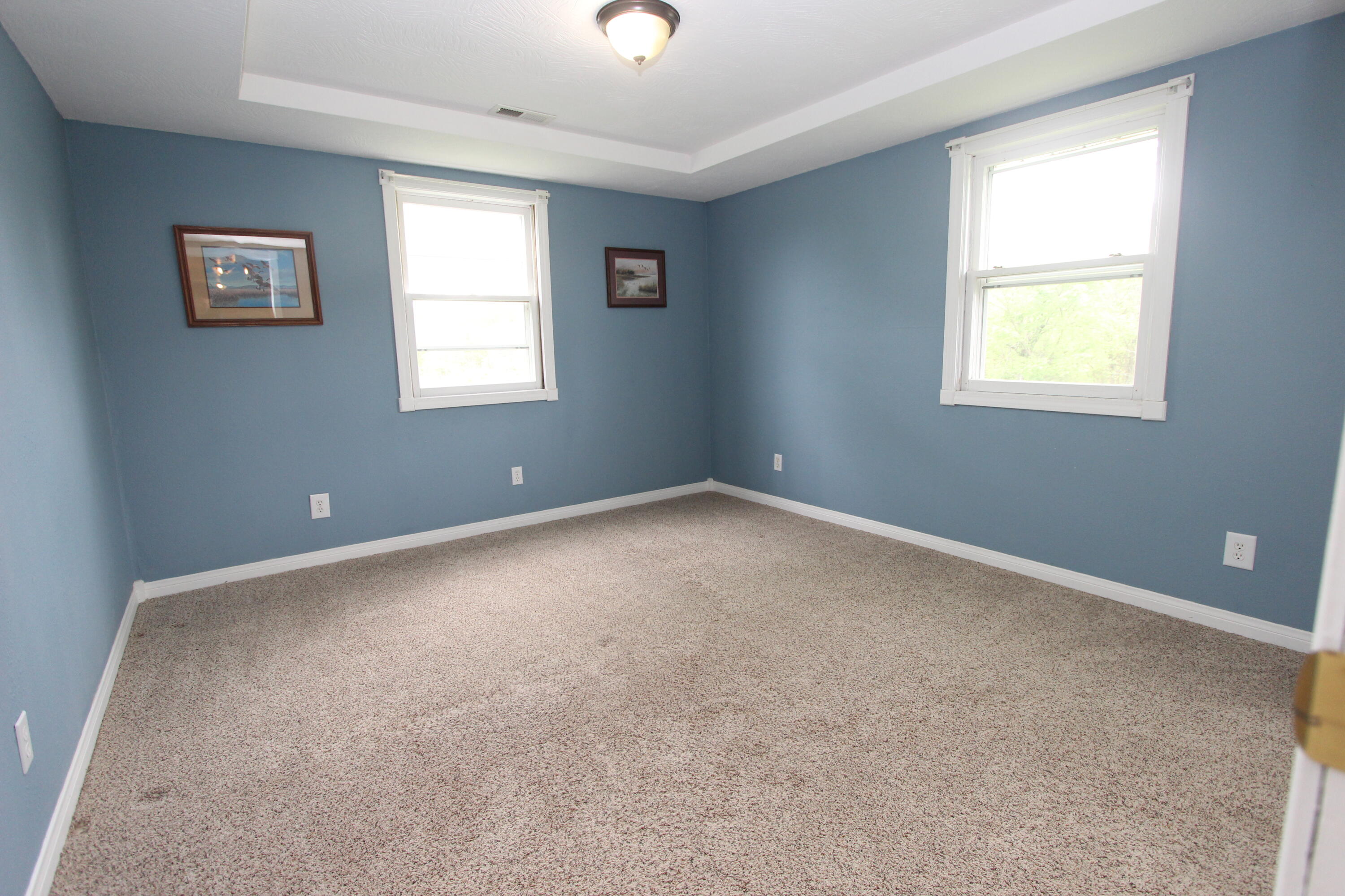 986 Burnett Road Property Photo 5