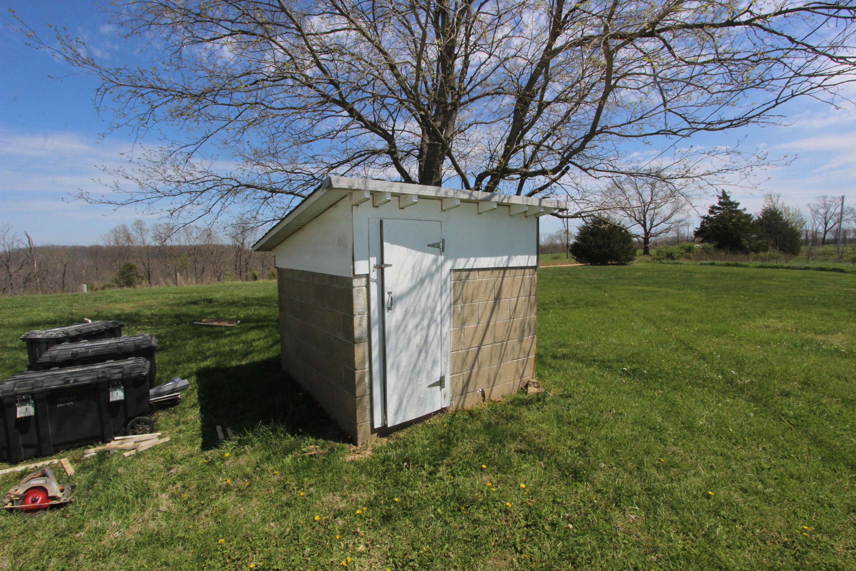 986 Burnett Road Property Photo 18