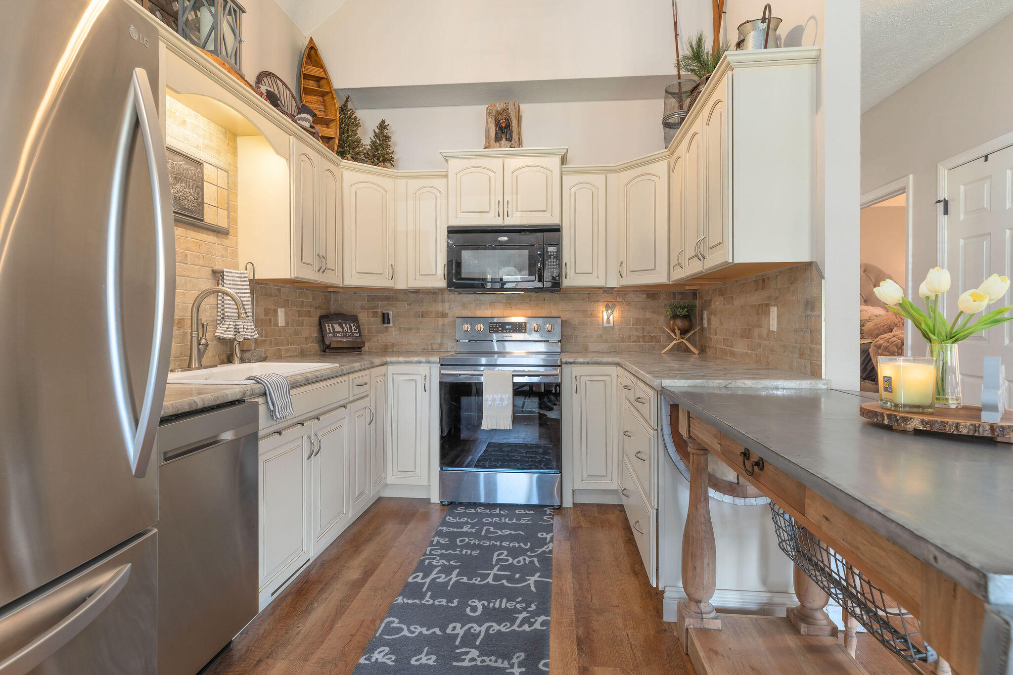 110 Black Bear Way Property Photo 8