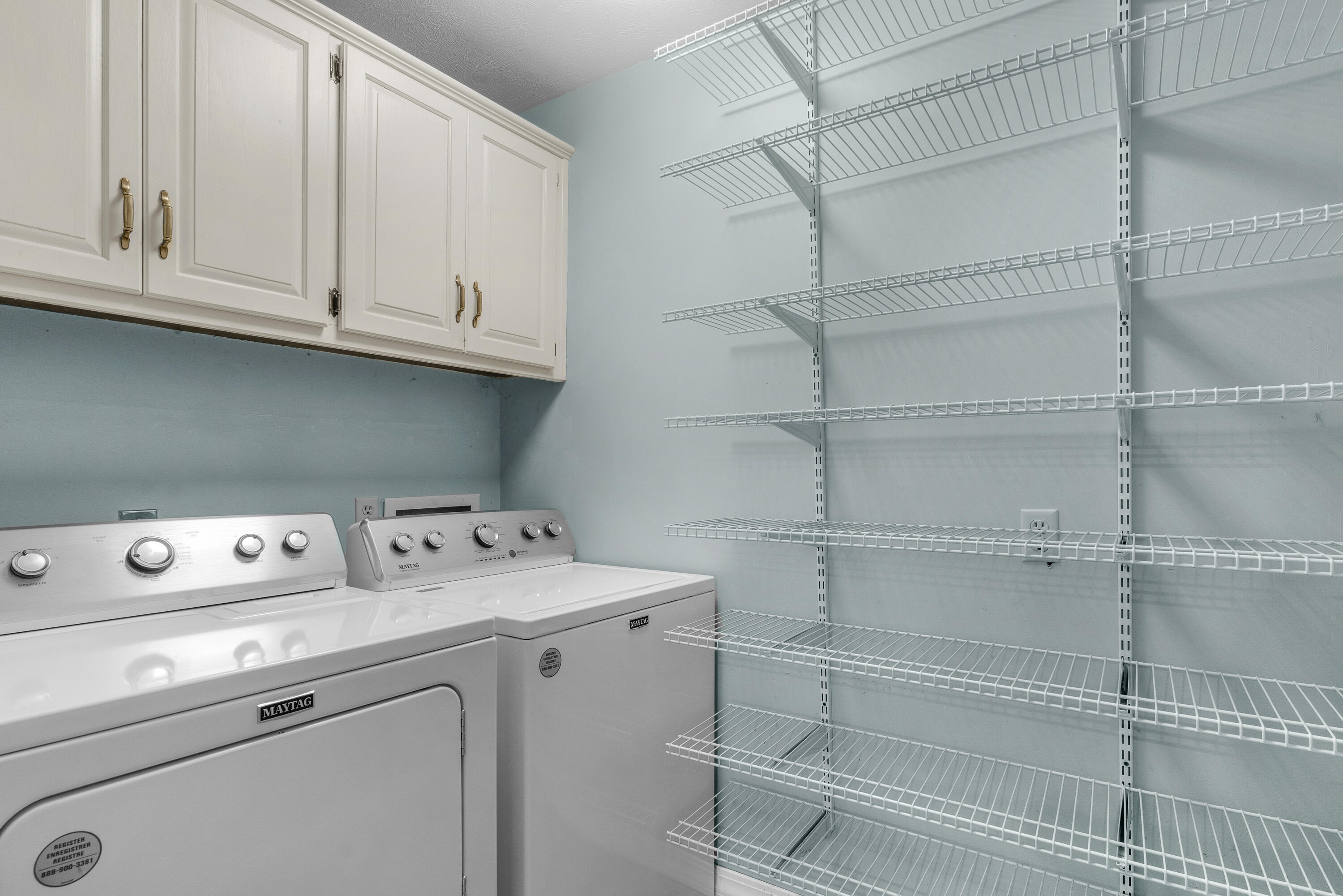 3016 South Oak Avenue Property Photo 18