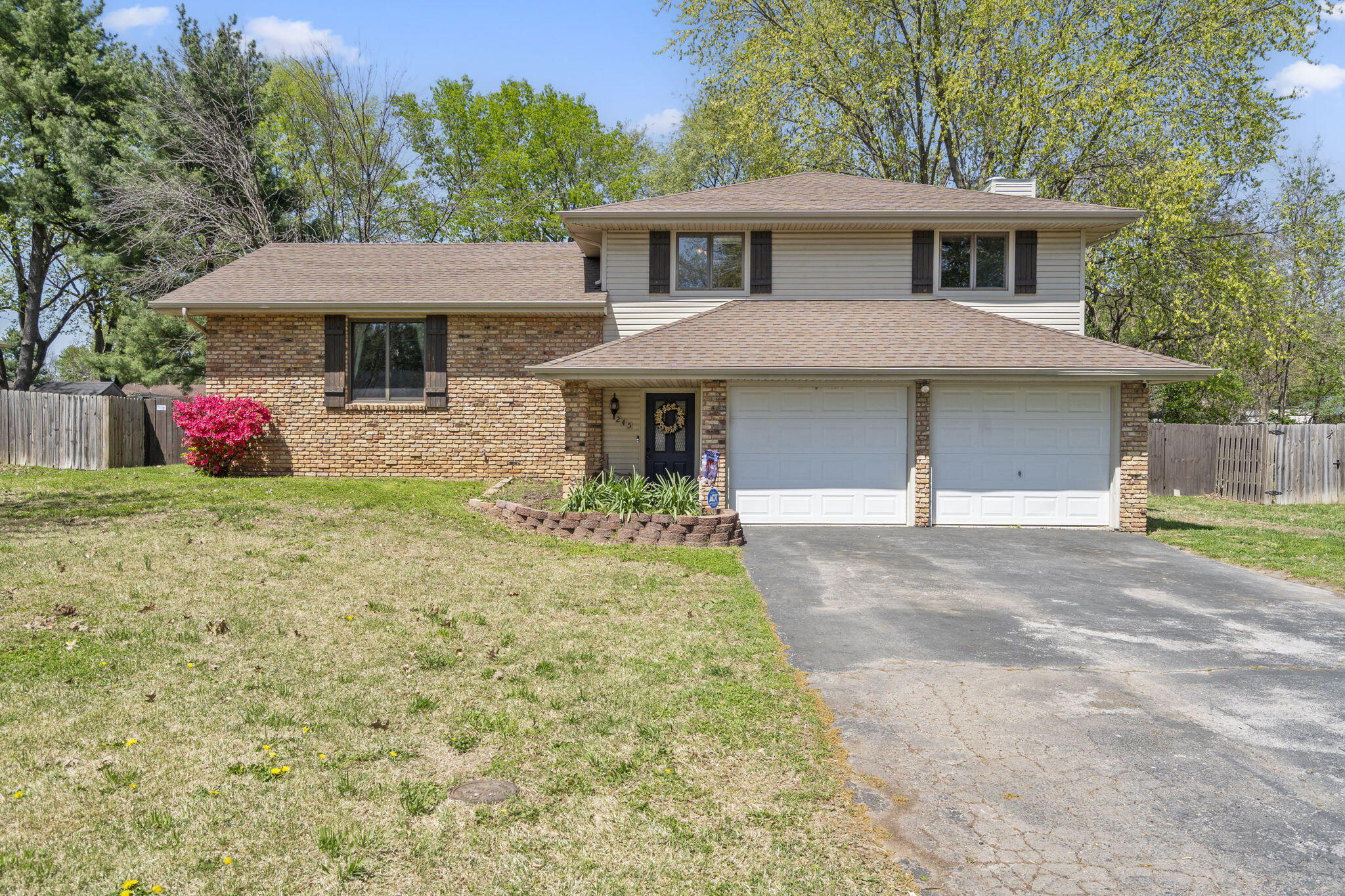 245 East Jewell Drive Property Photo 1