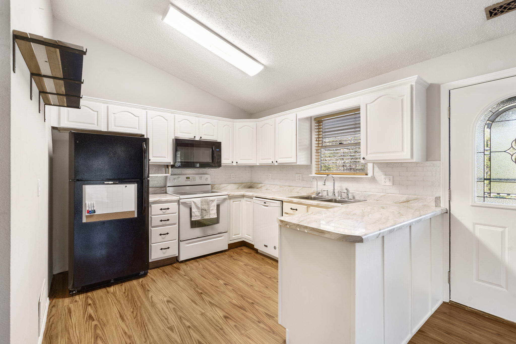 92 Cedar Cove Road Property Photo 4