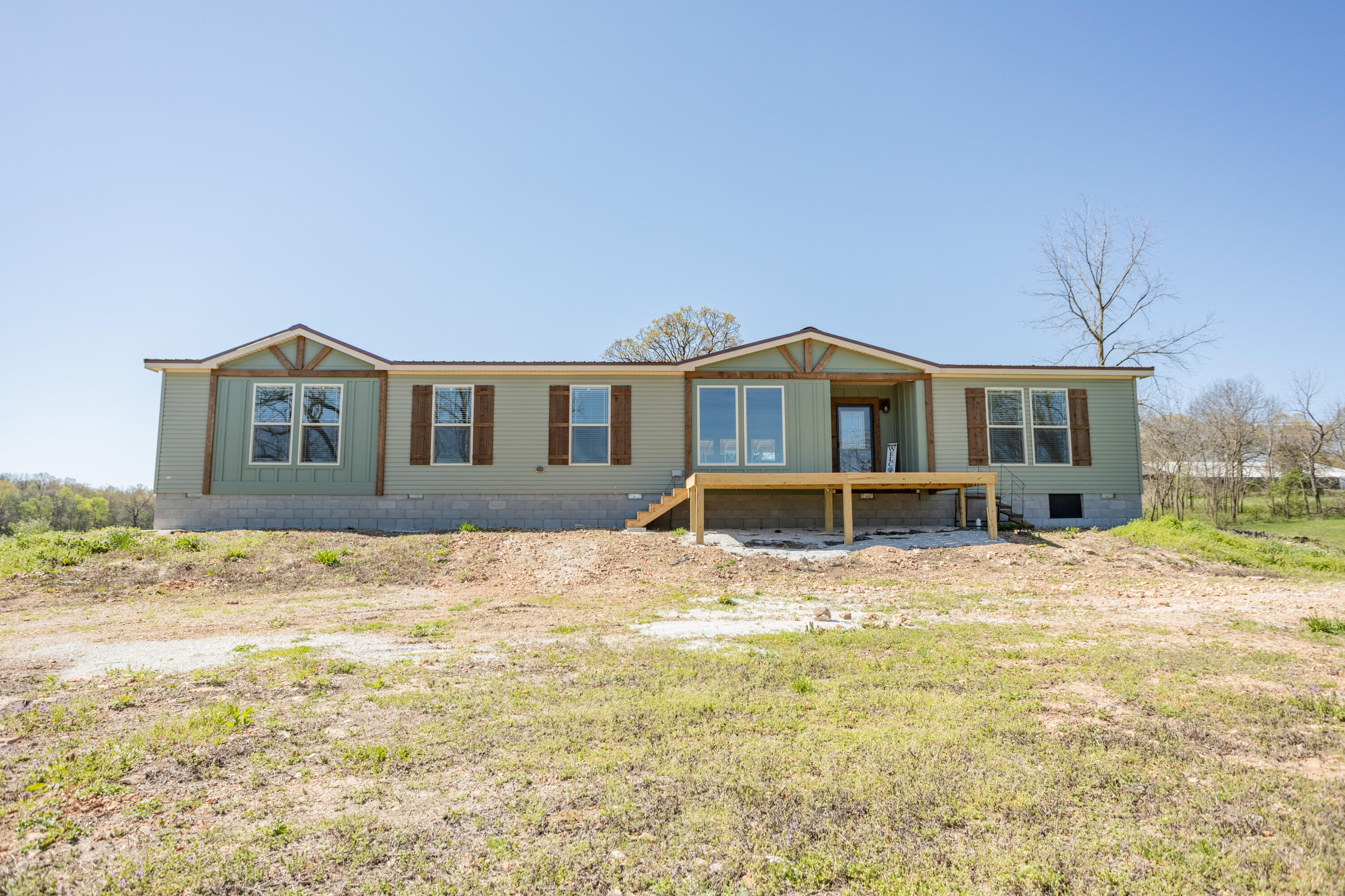 Stella Real Estate Listings Main Image