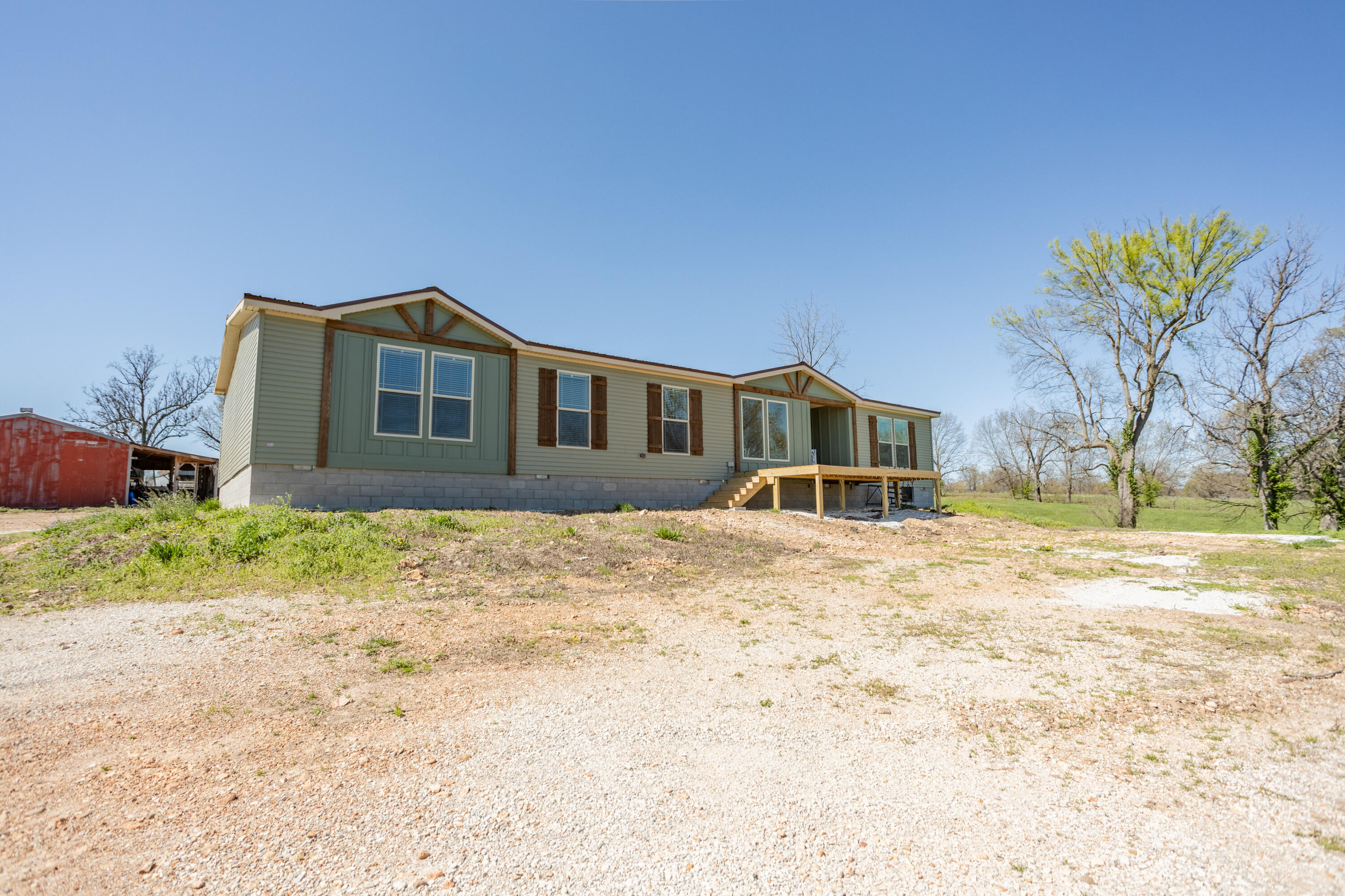 26097 Poppy Drive Property Photo 3