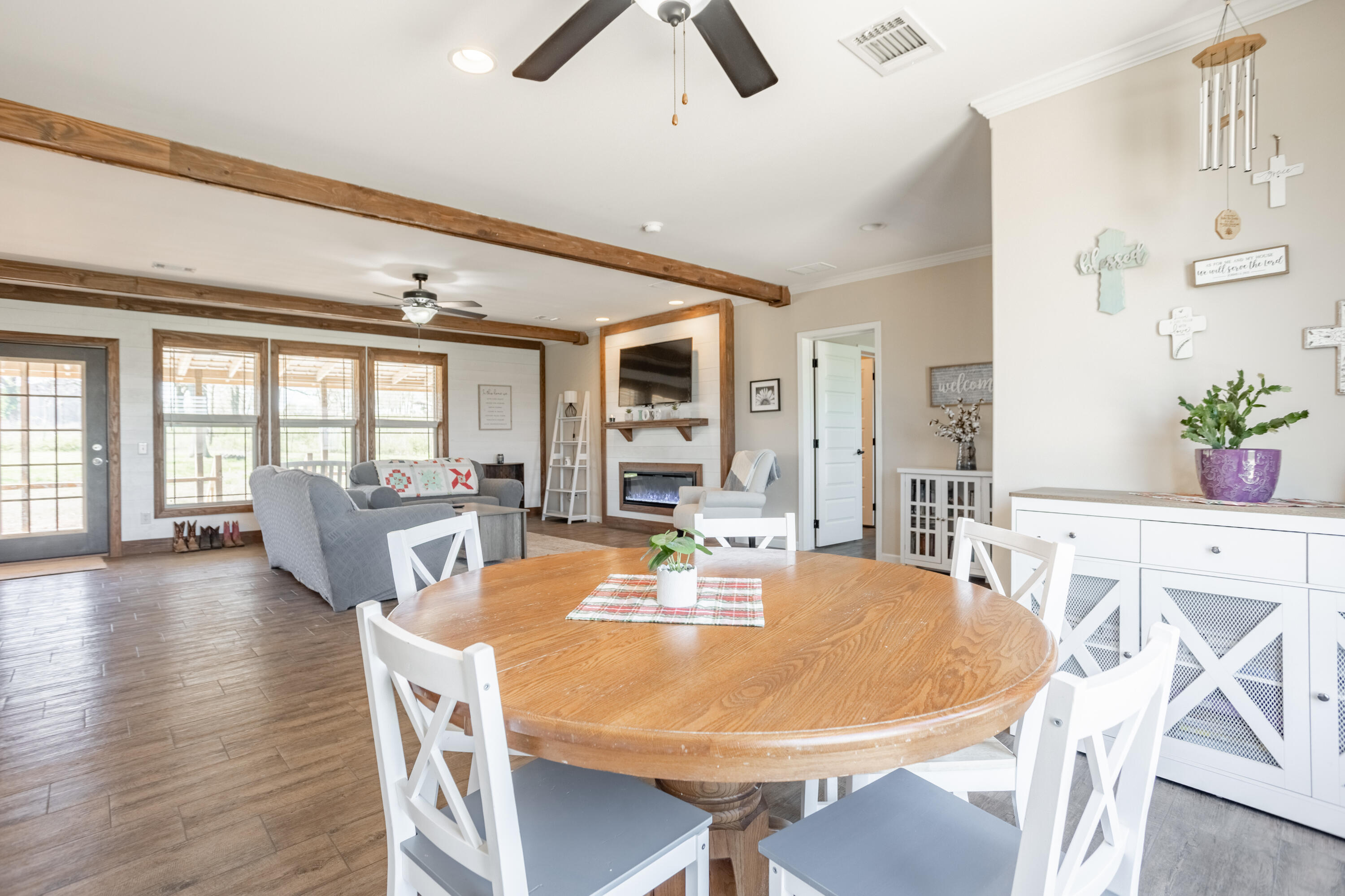 26097 Poppy Drive Property Photo 12