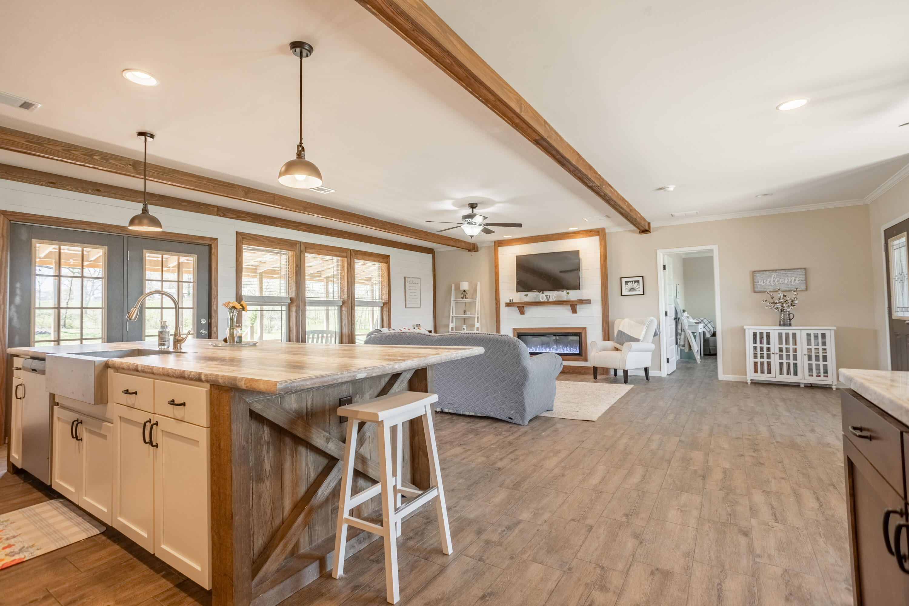 26097 Poppy Drive Property Photo 17