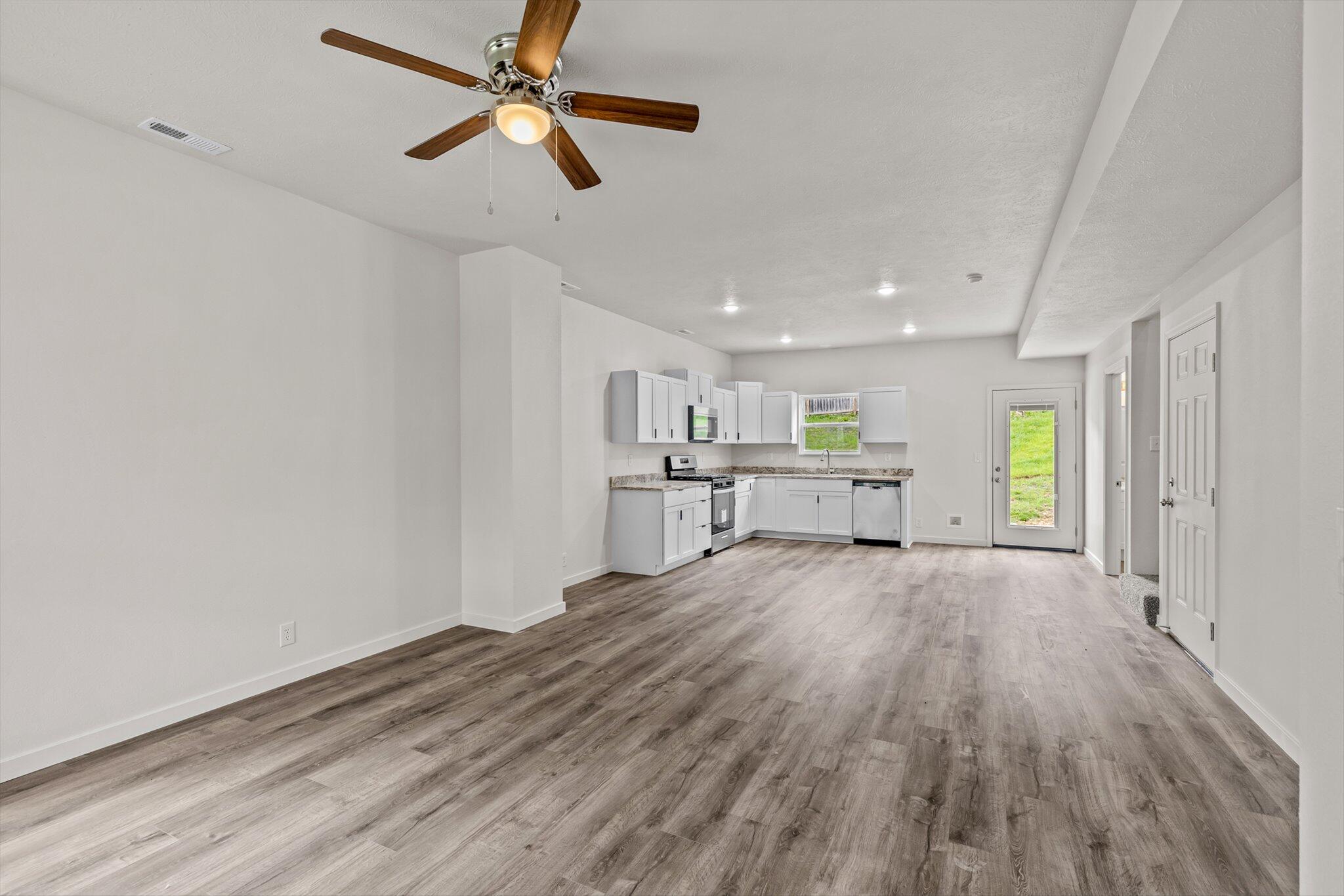 510 North Henry Street Property Photo 2
