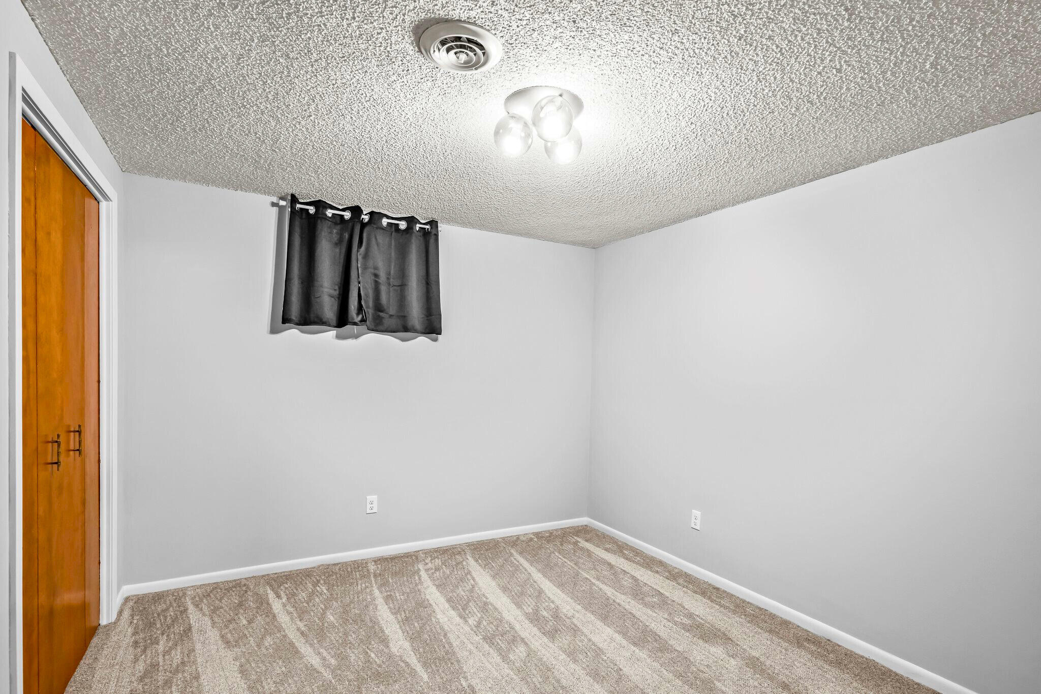1841 East Vincent Street Property Photo 41