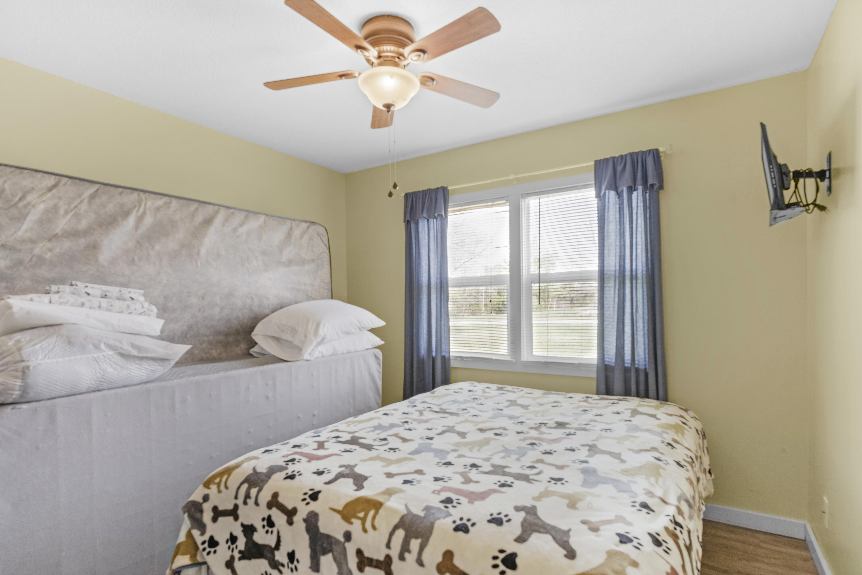 3440 Reed Road Property Photo 10