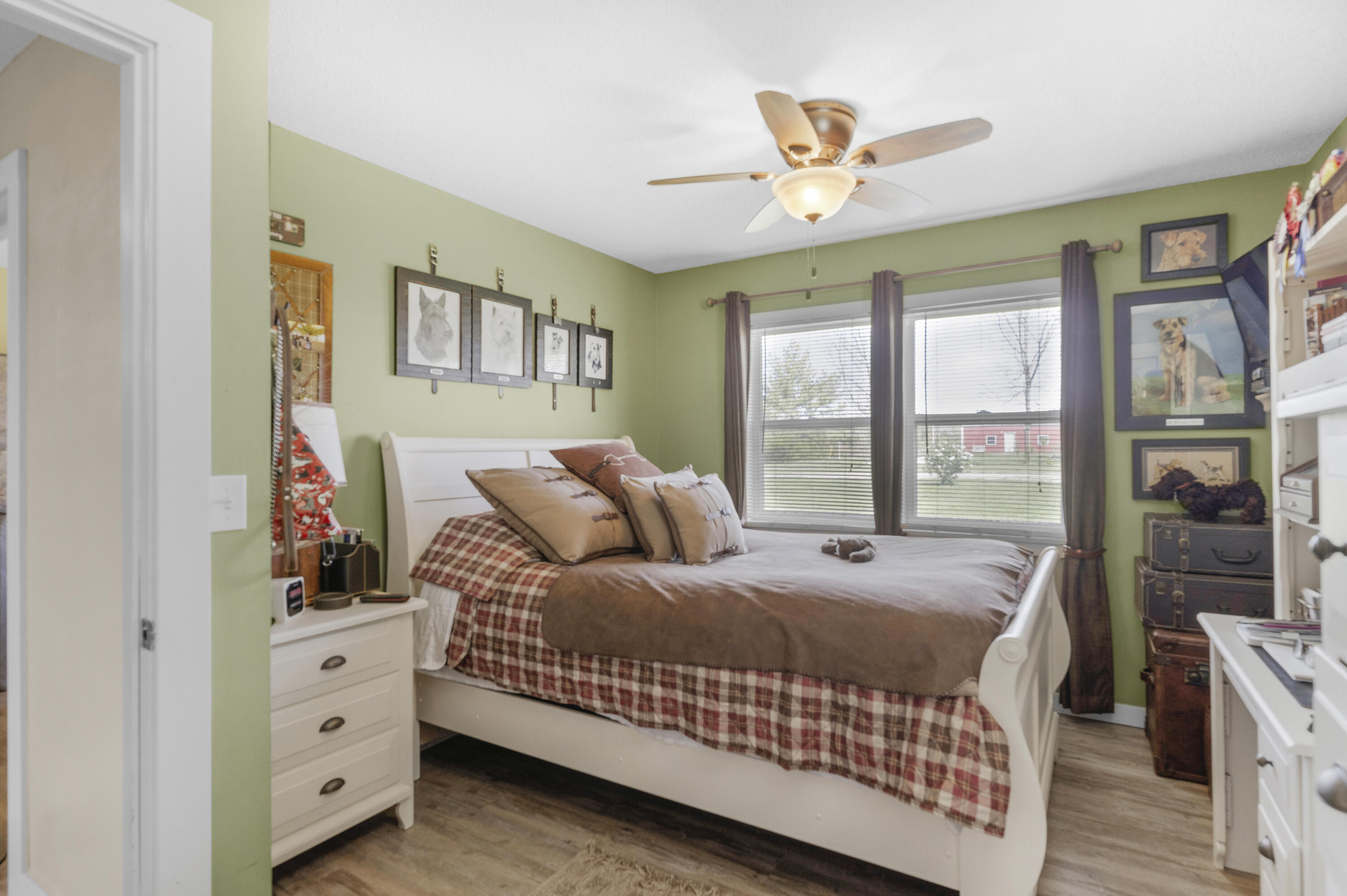 3440 Reed Road Property Photo 13