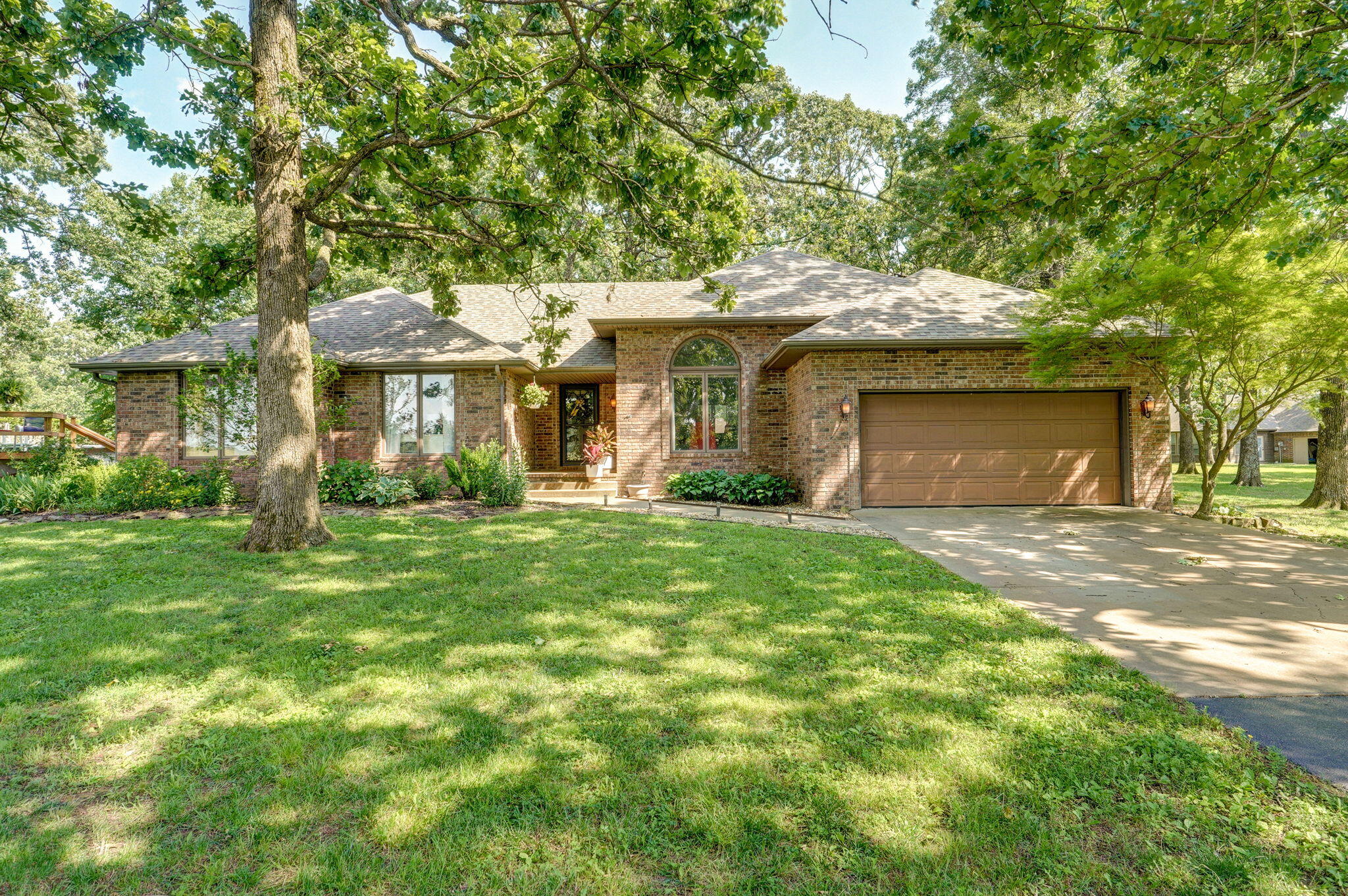 625 Parkwood Drive Property Photo 1