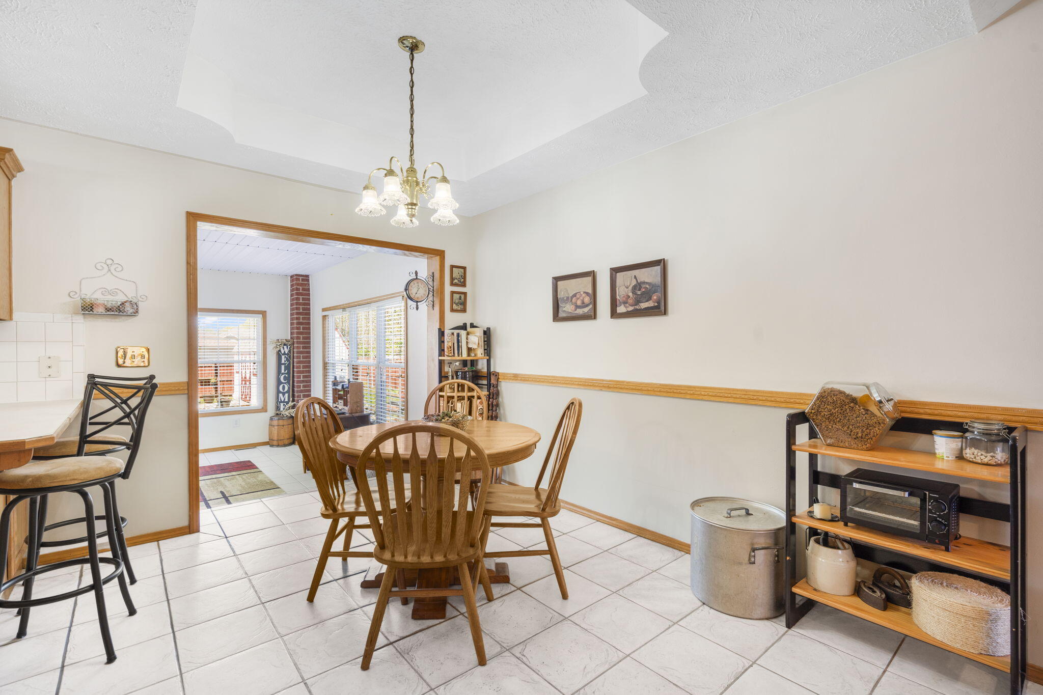 5363 Cloverdale Lane Property Photo 9