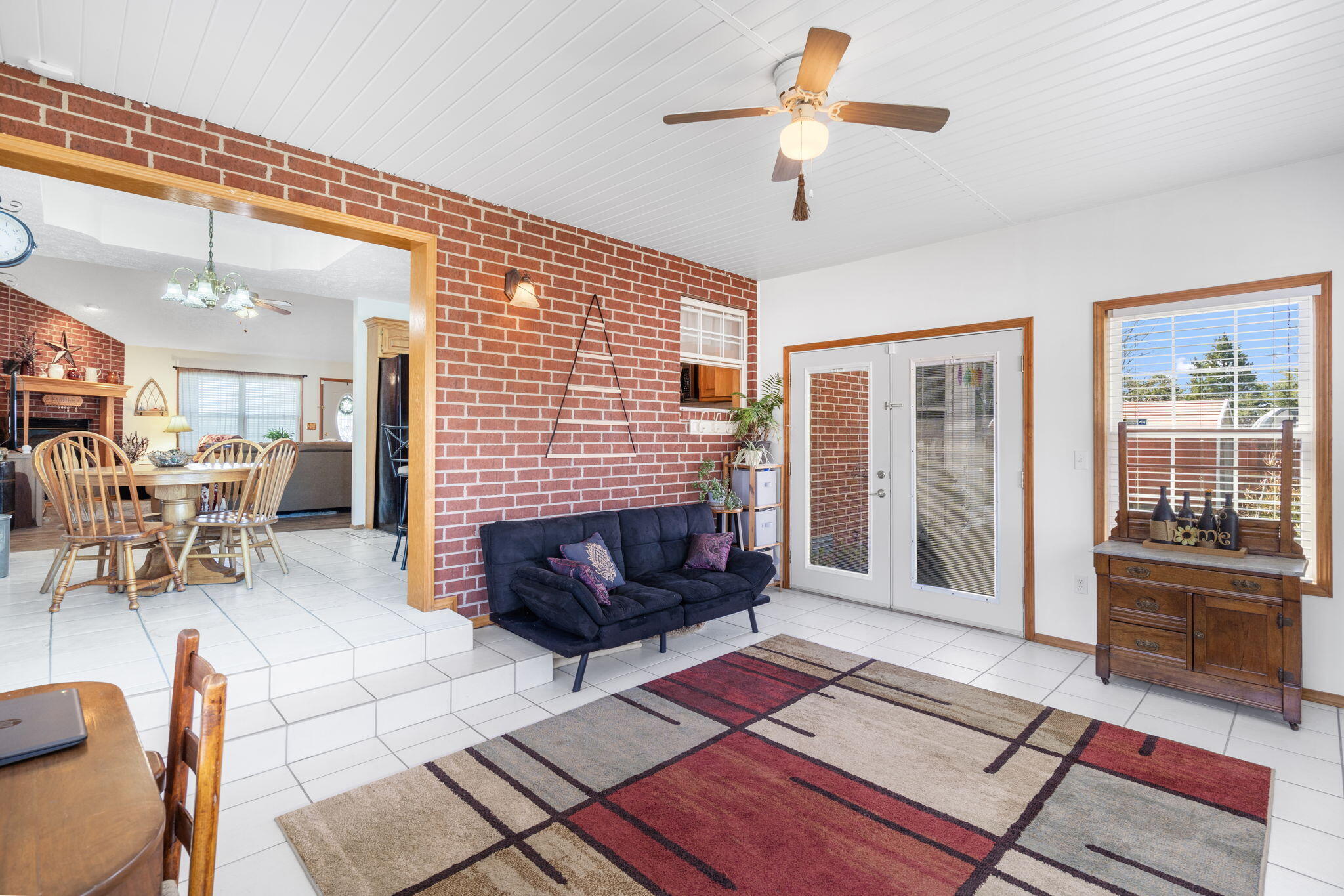5363 Cloverdale Lane Property Photo 14