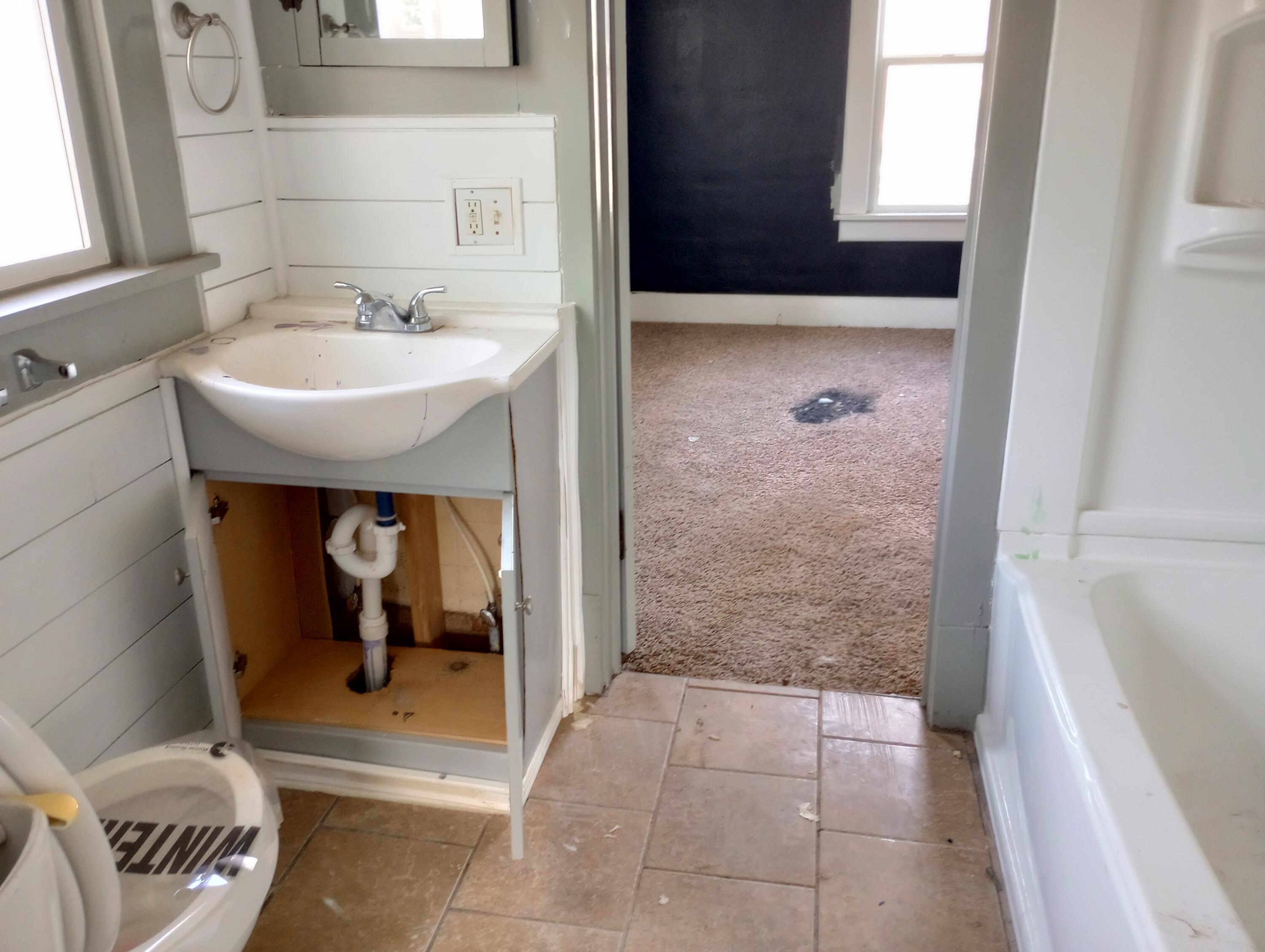 215 North Central Avenue Property Photo 13