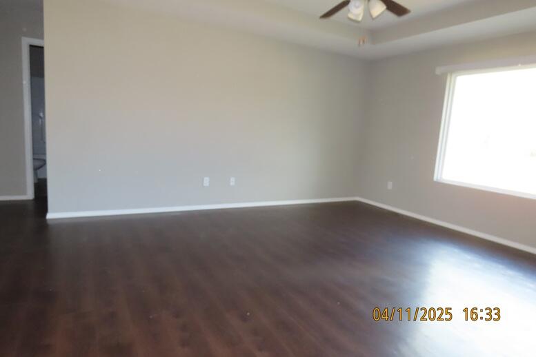 1286 South Whitaker Avenue Property Photo 7