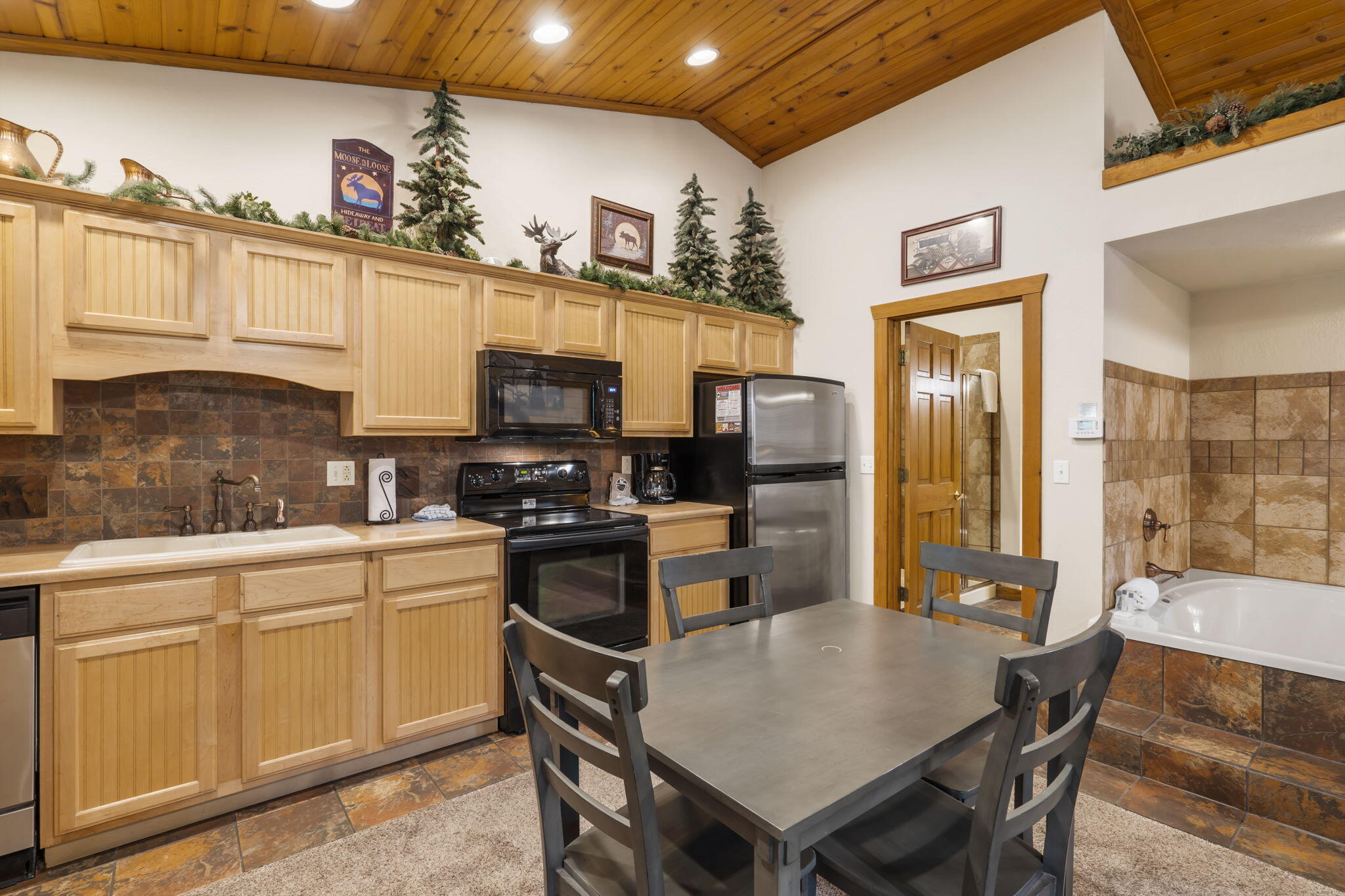 283 Oak Ridge Road Property Photo 12