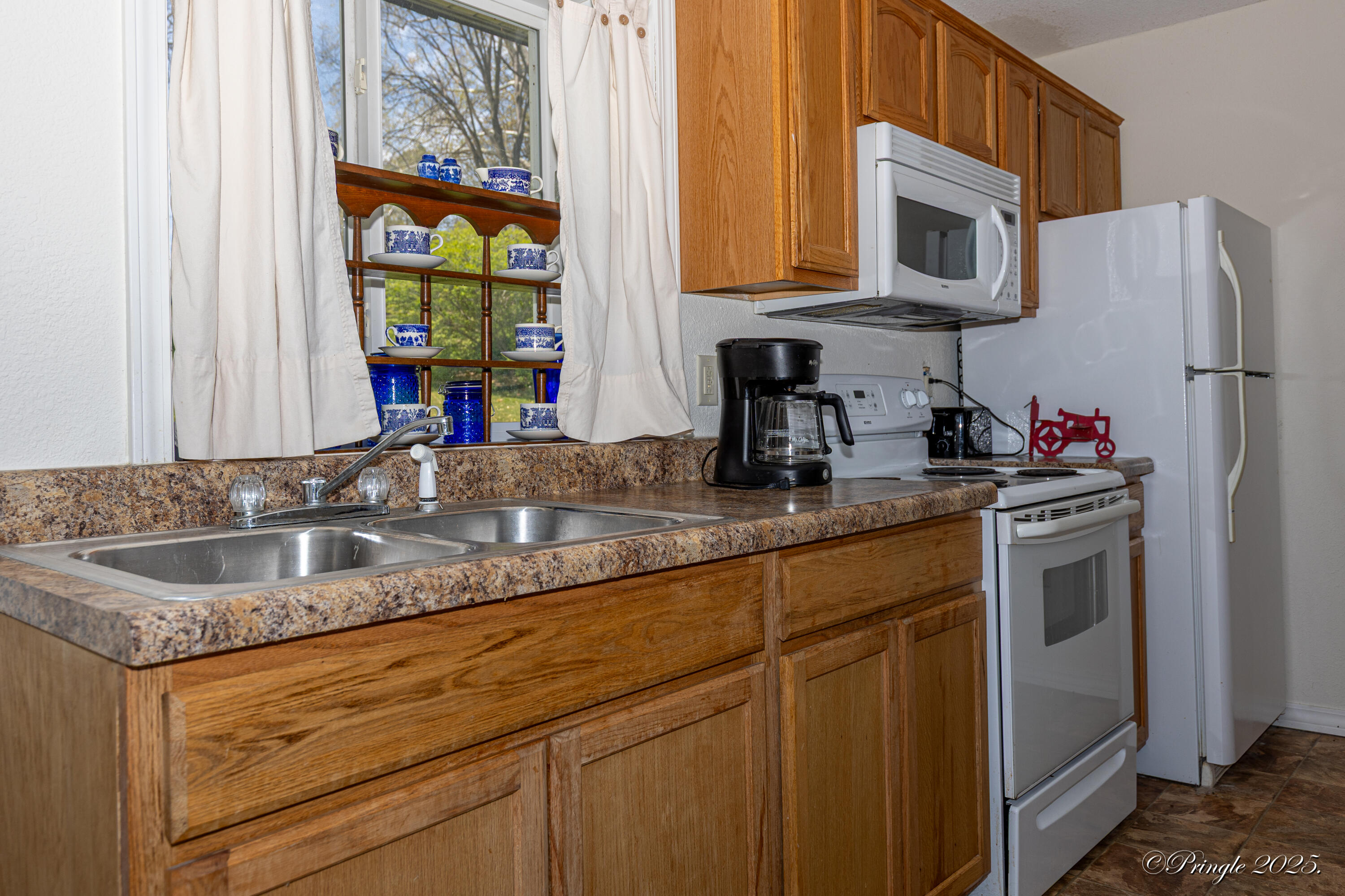 1302 West 1st Street Property Photo 47