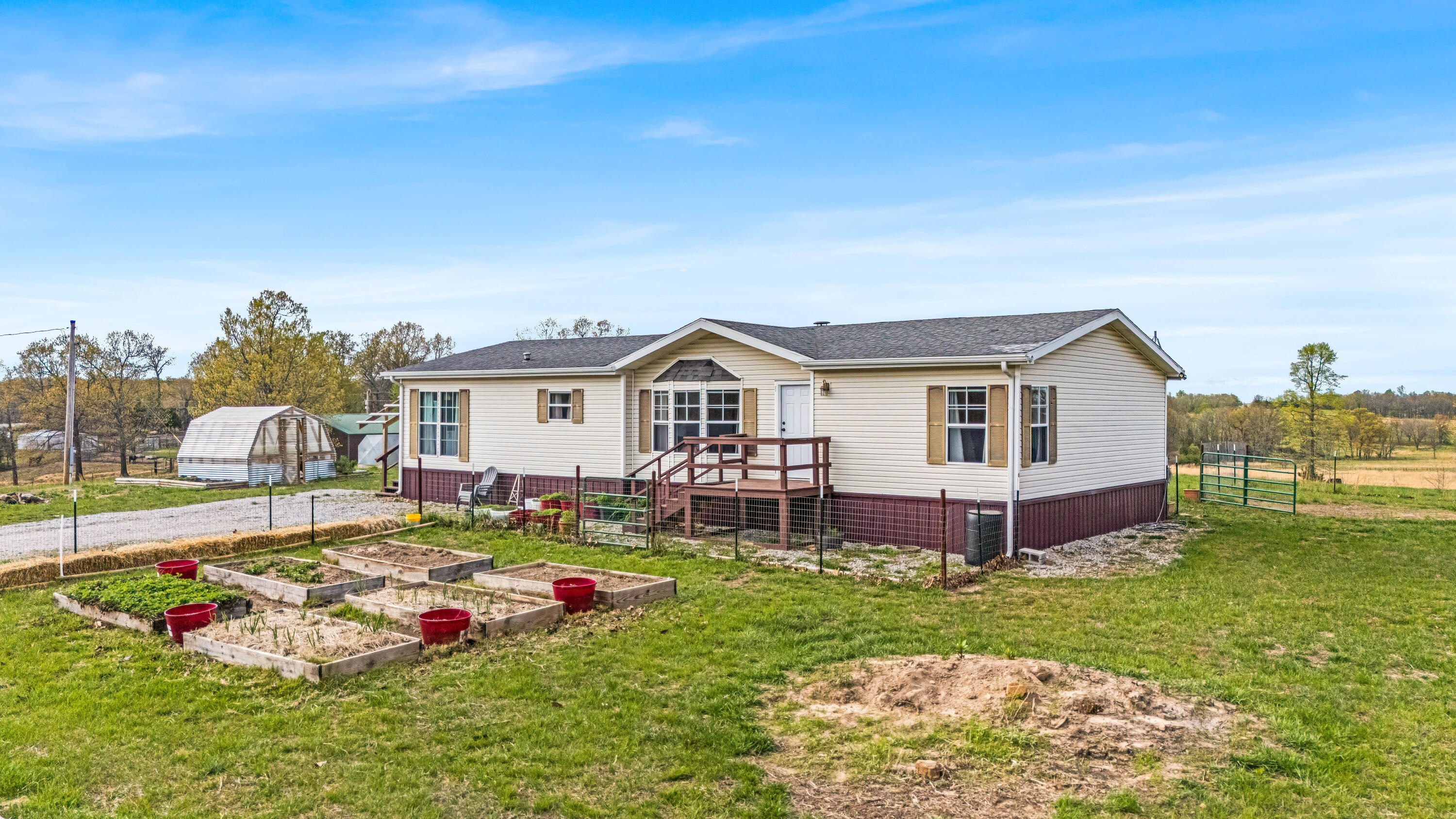 4180 Private Road 7201 Property Photo 2
