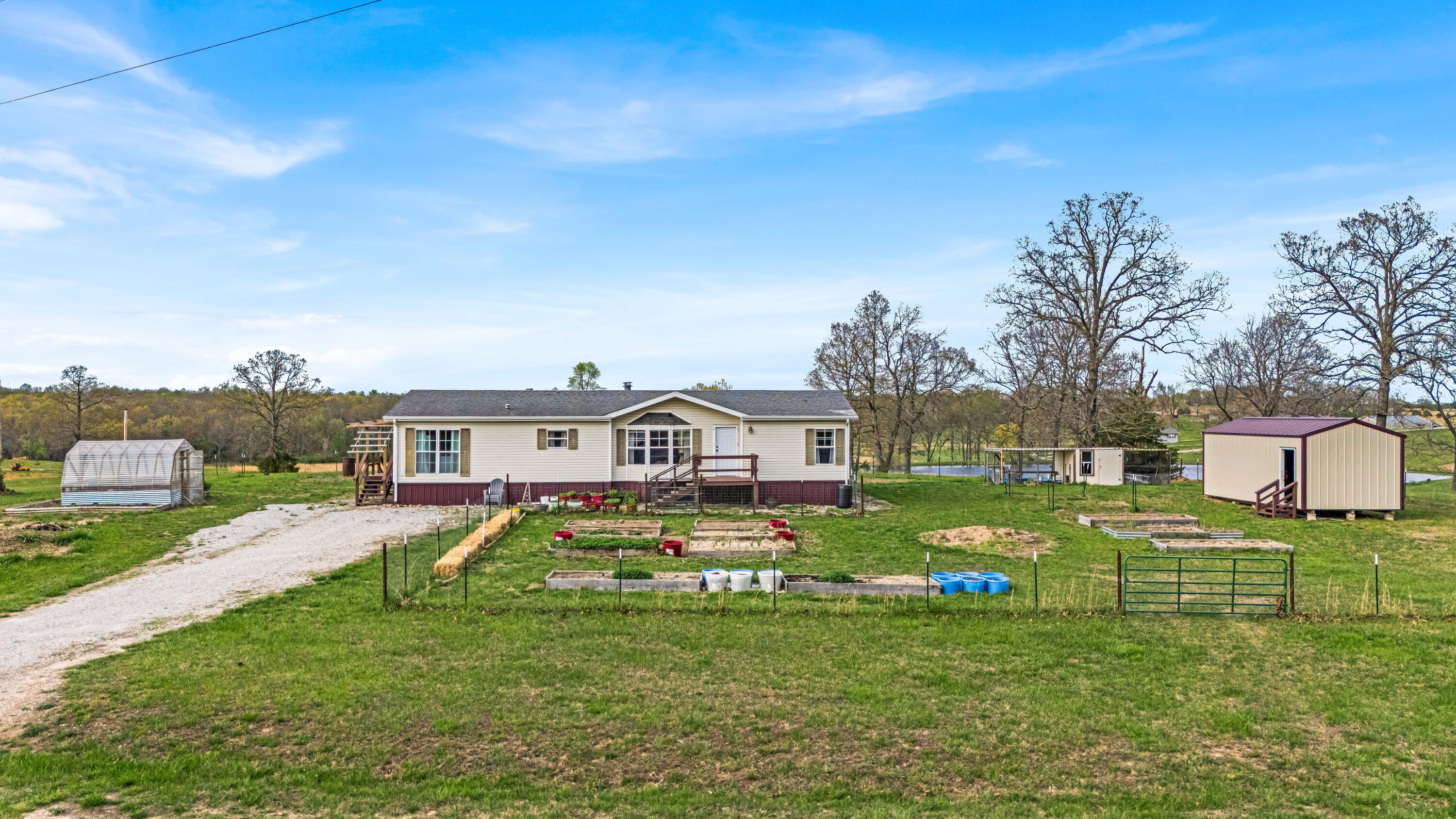 4180 Private Road 7201 Property Photo 4