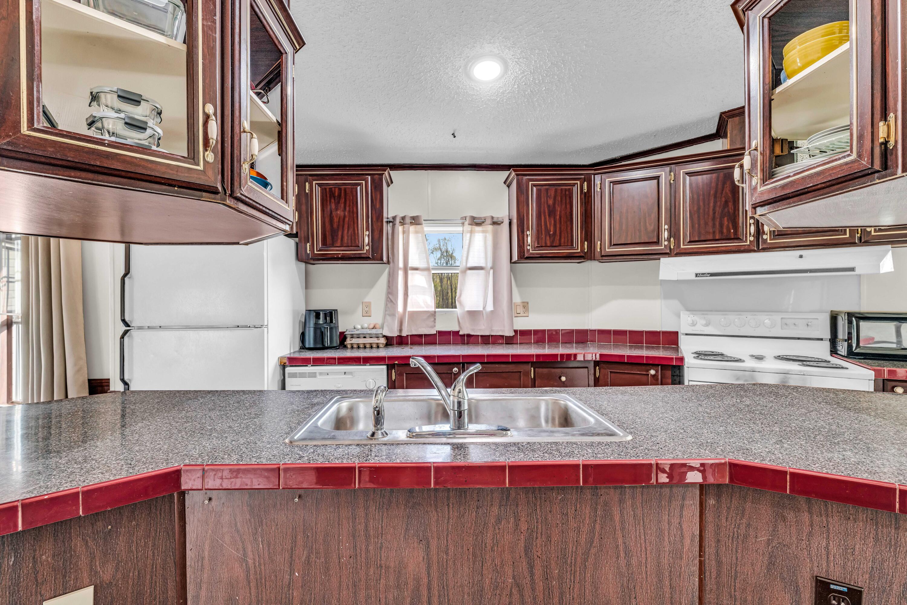 4180 Private Road 7201 Property Photo 19