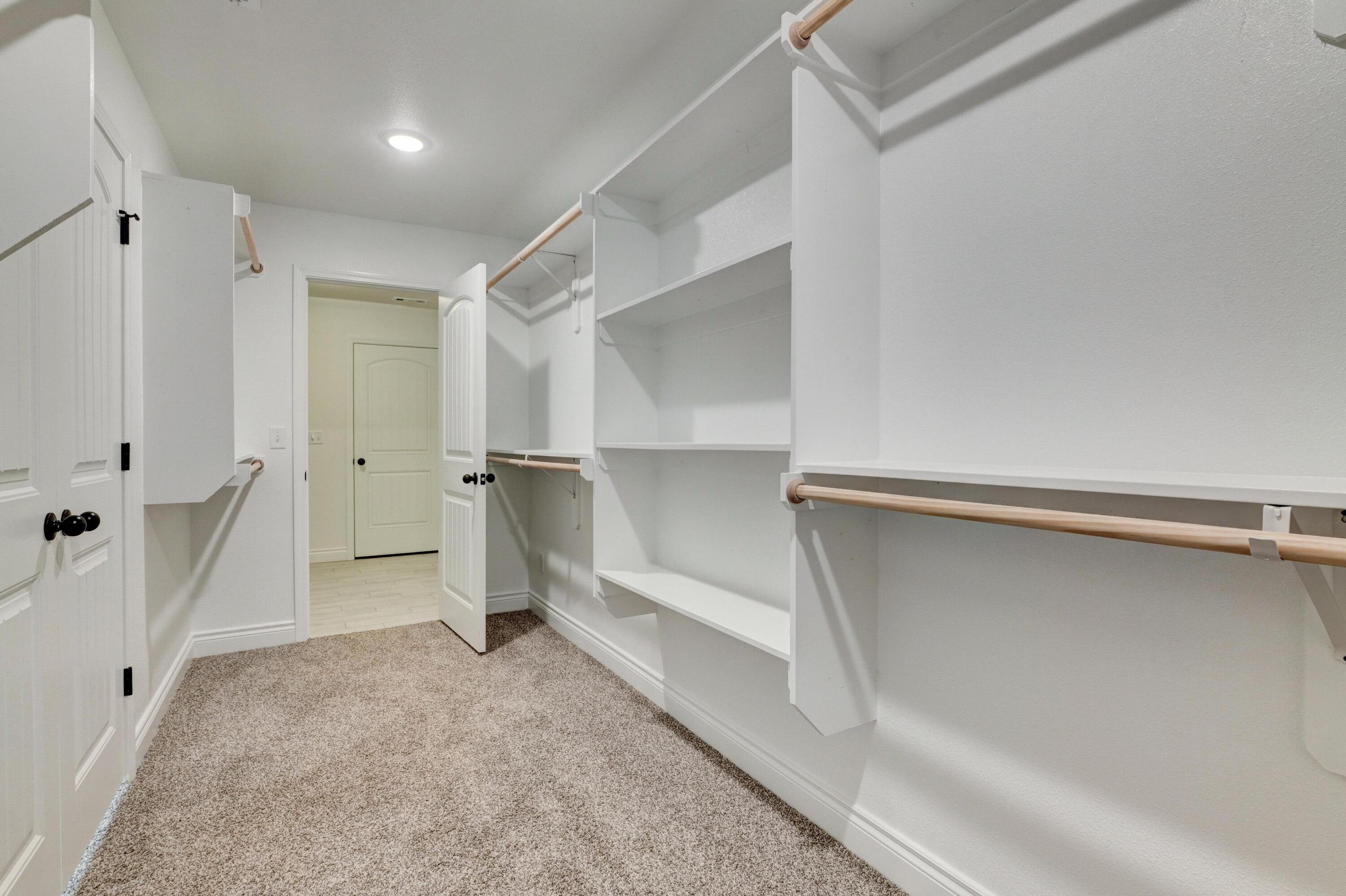 5214 South April Court Property Photo 23