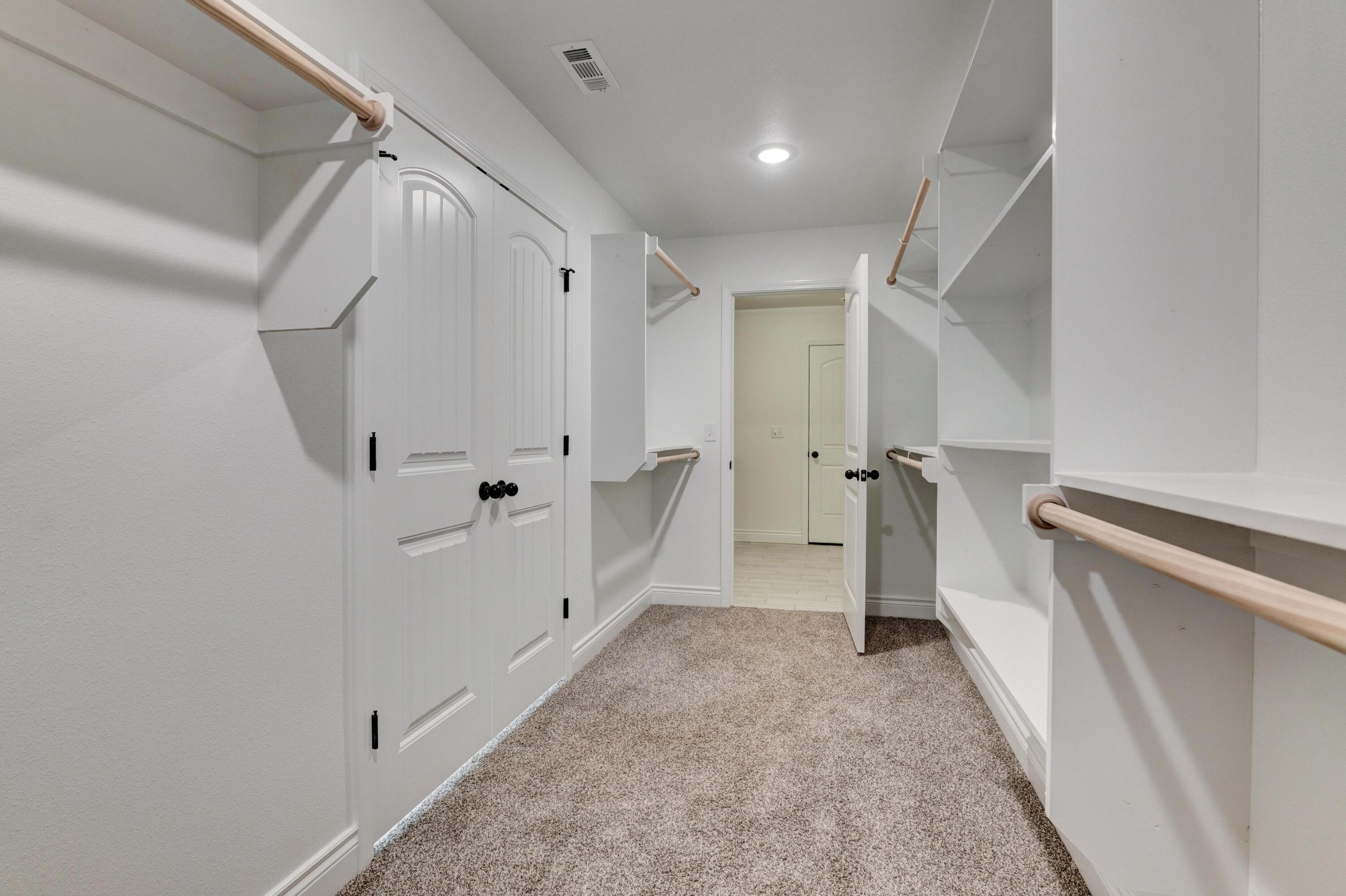5214 South April Court Property Photo 24