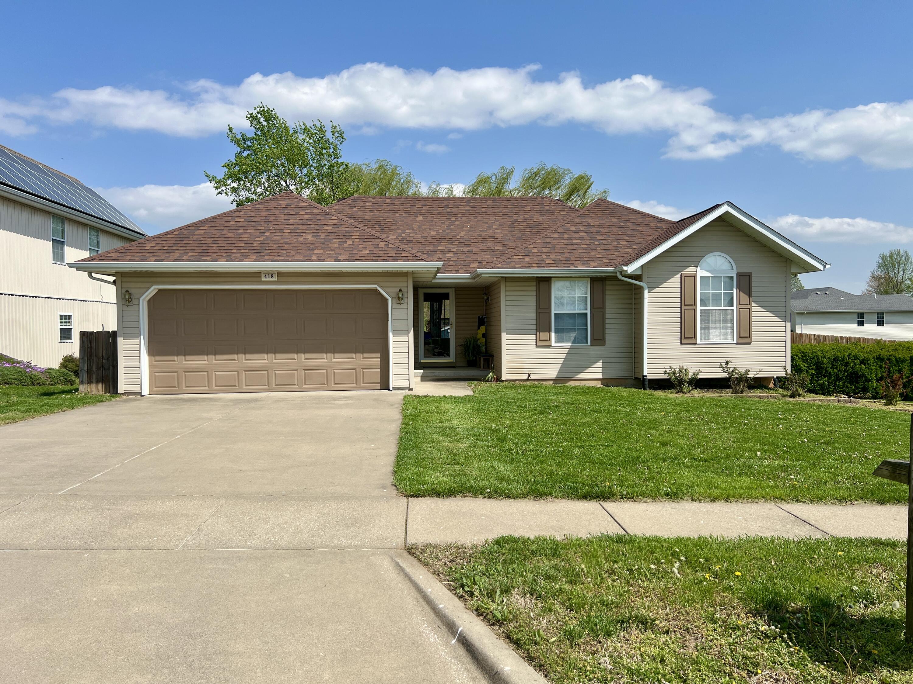 418 North Harrington Drive Property Photo 1