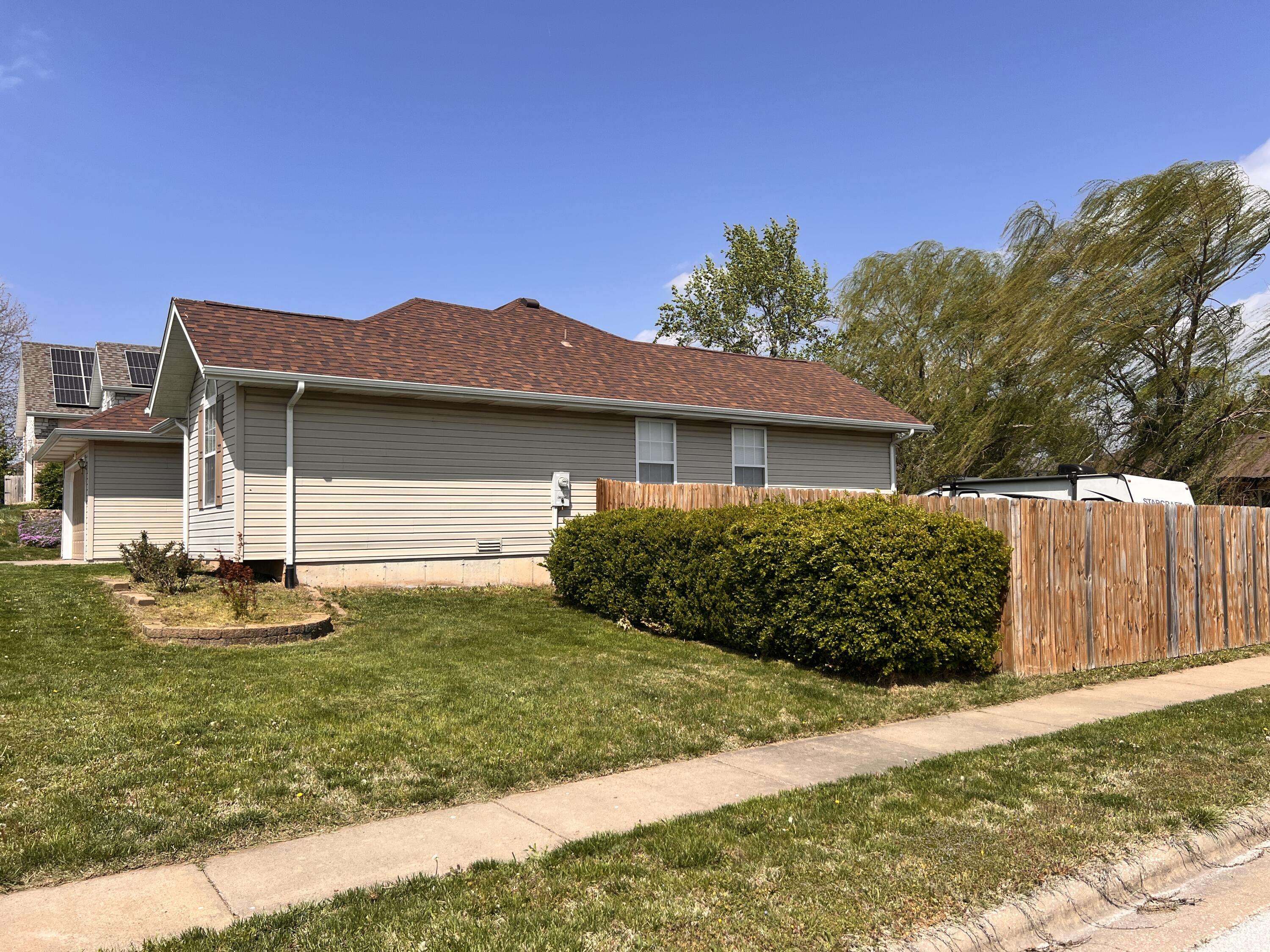 418 North Harrington Drive Property Photo 4