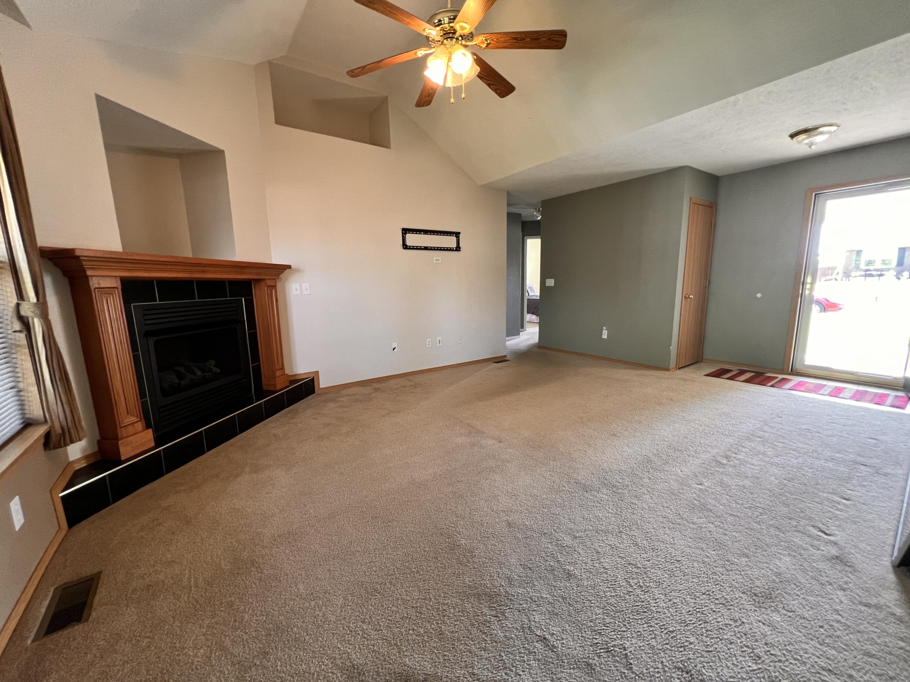 418 North Harrington Drive Property Photo 12