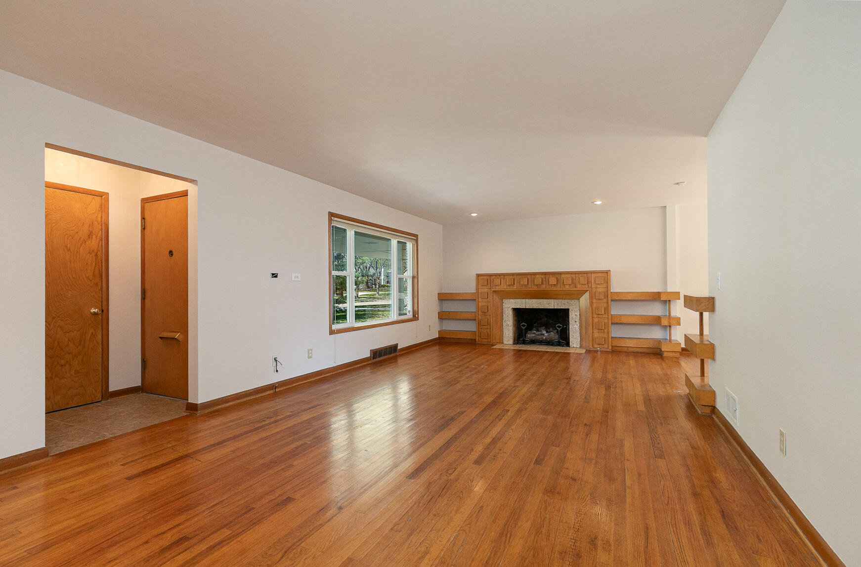 1344 South Fairway Avenue Property Photo 5