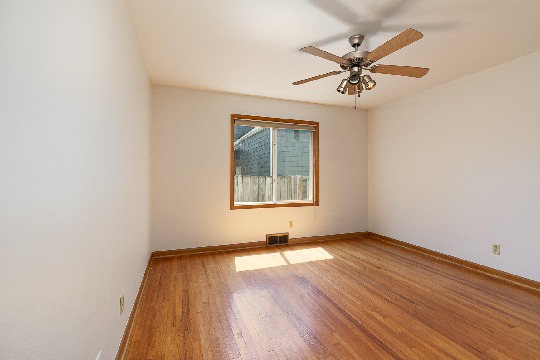 1344 South Fairway Avenue Property Photo 20