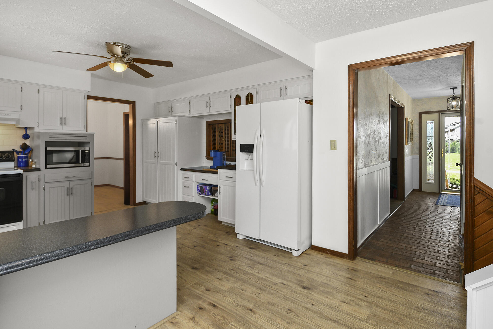 929 Meadowview Drive Property Photo 12