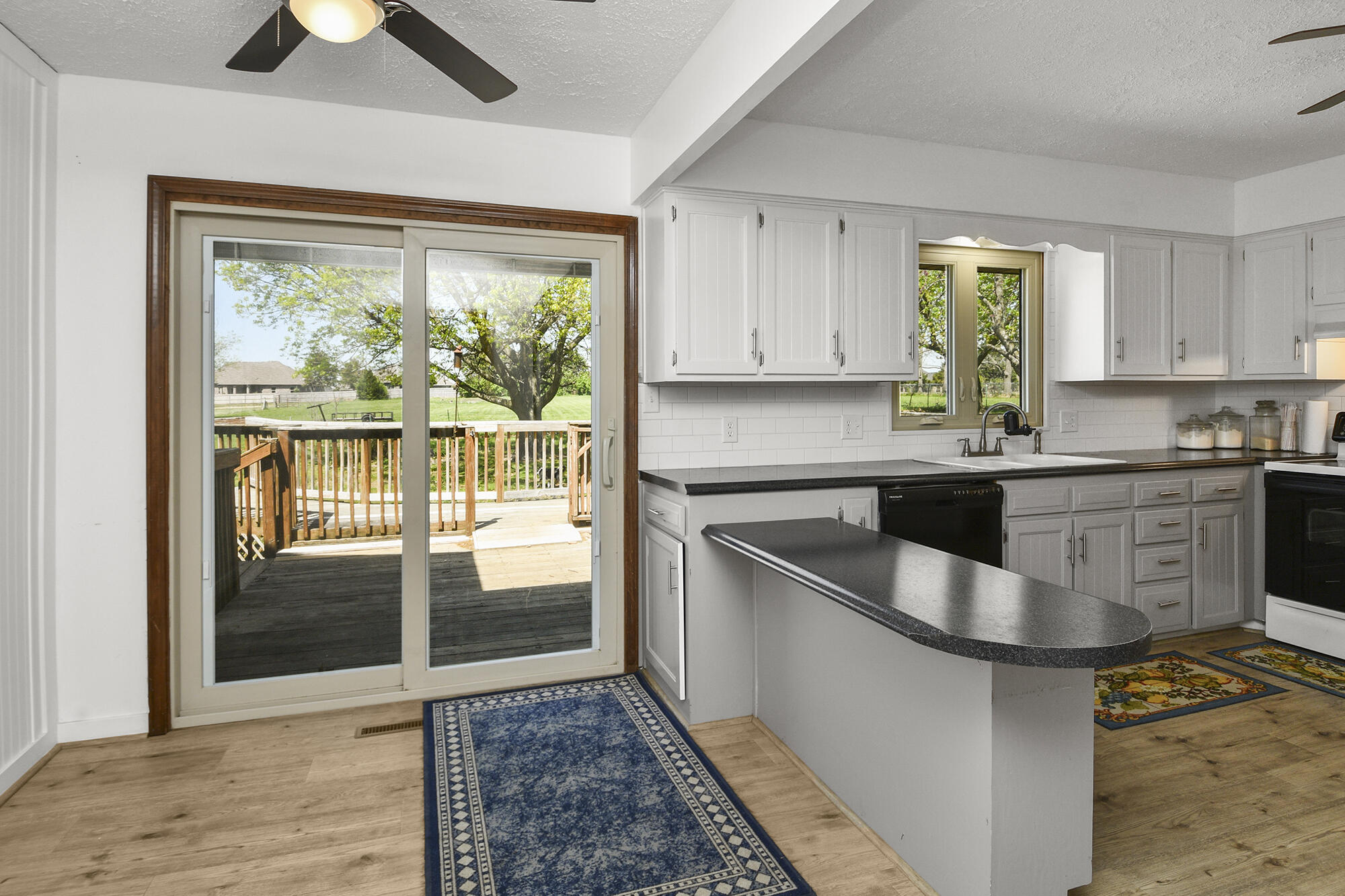 929 Meadowview Drive Property Photo 13