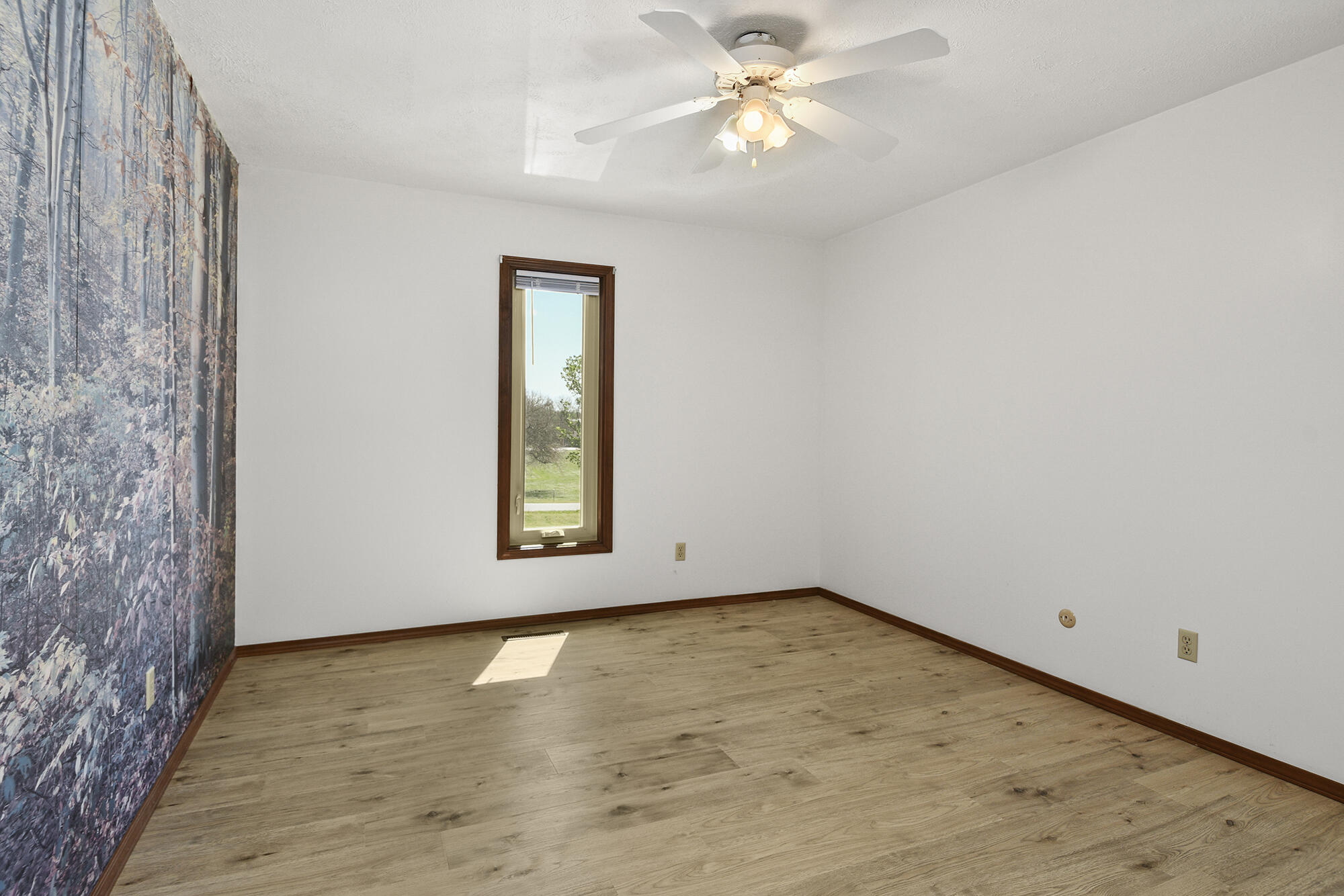 929 Meadowview Drive Property Photo 28