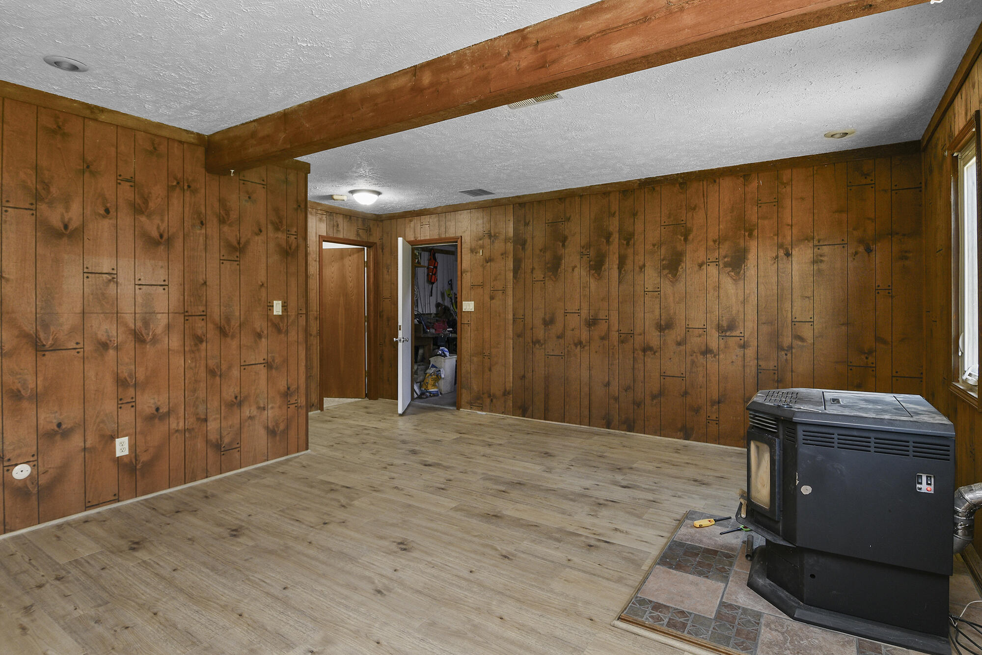 929 Meadowview Drive Property Photo 33