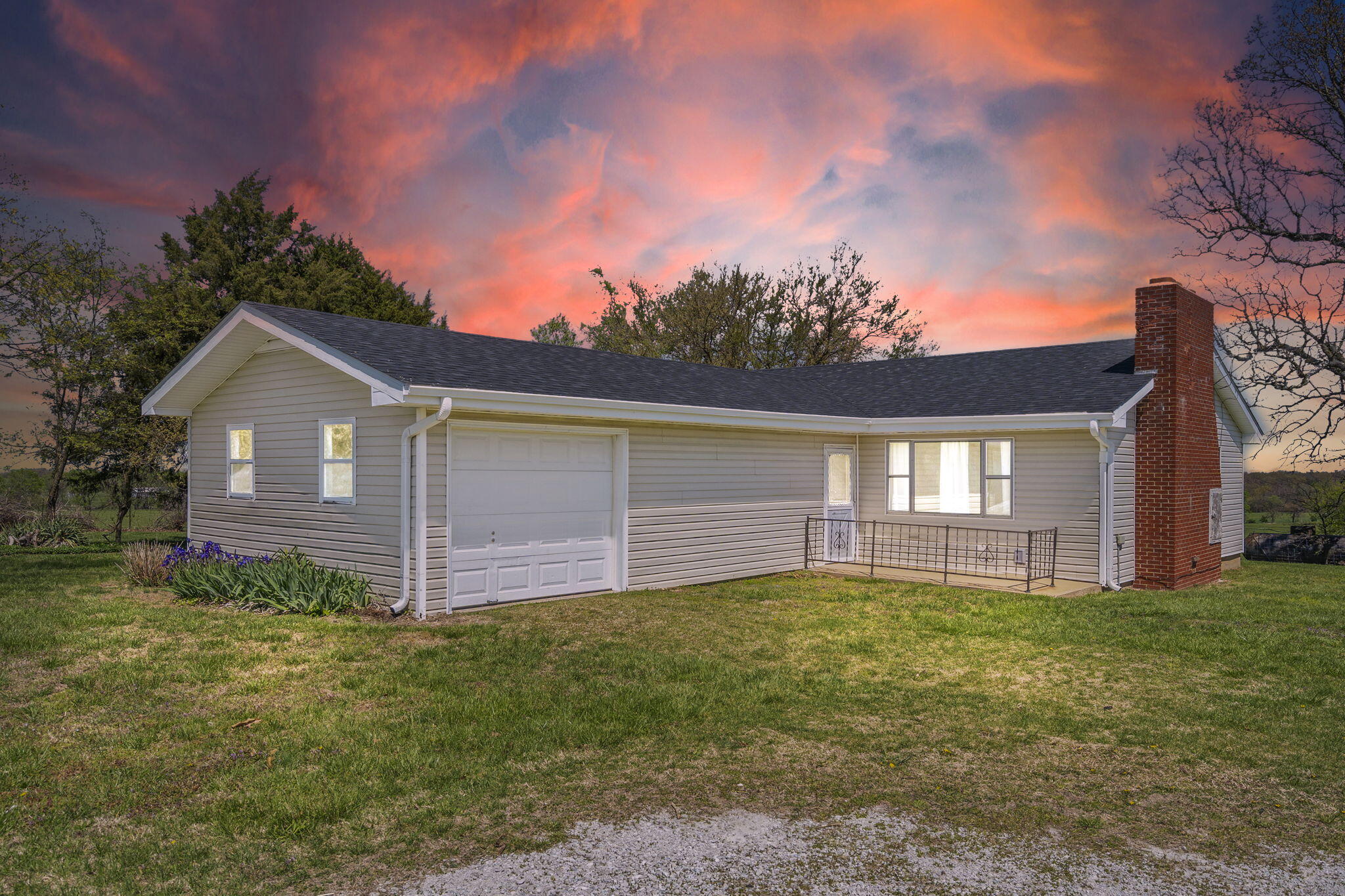 Verona Real Estate Listings Main Image