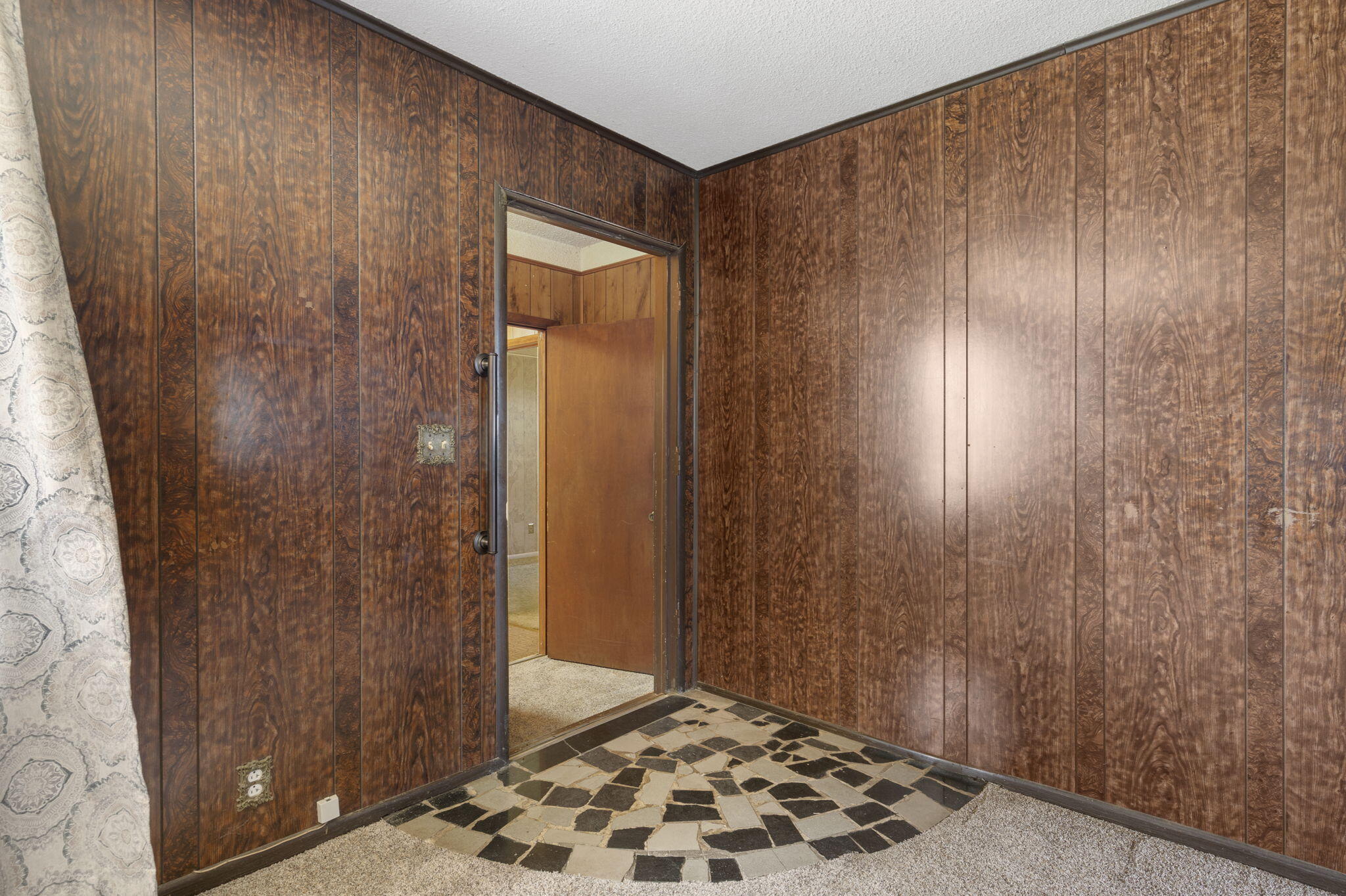 21350 Lawrence 1120 Property Photo 18
