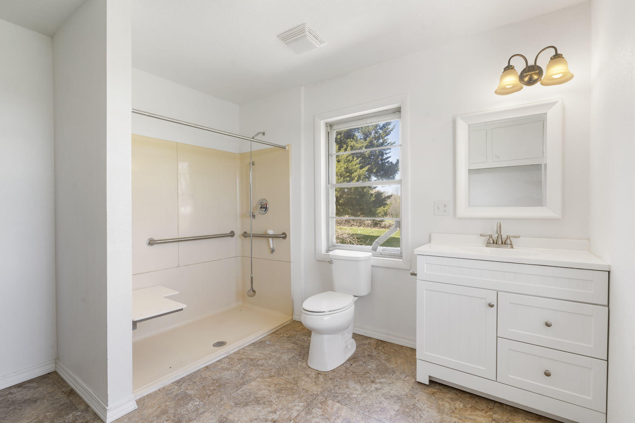 21350 Lawrence 1120 Property Photo 27