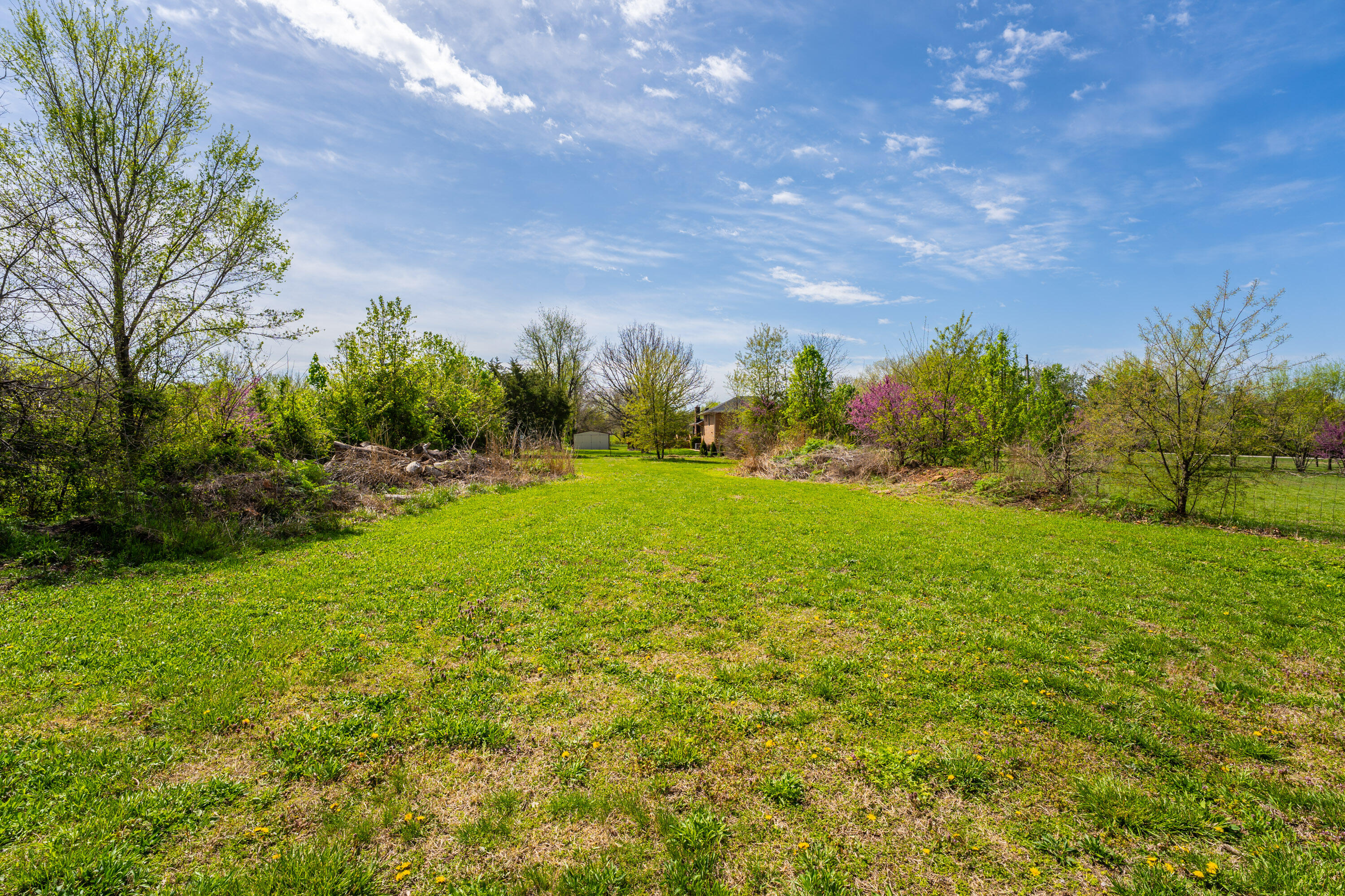 2588 North Farm Road 103 Property Photo 7