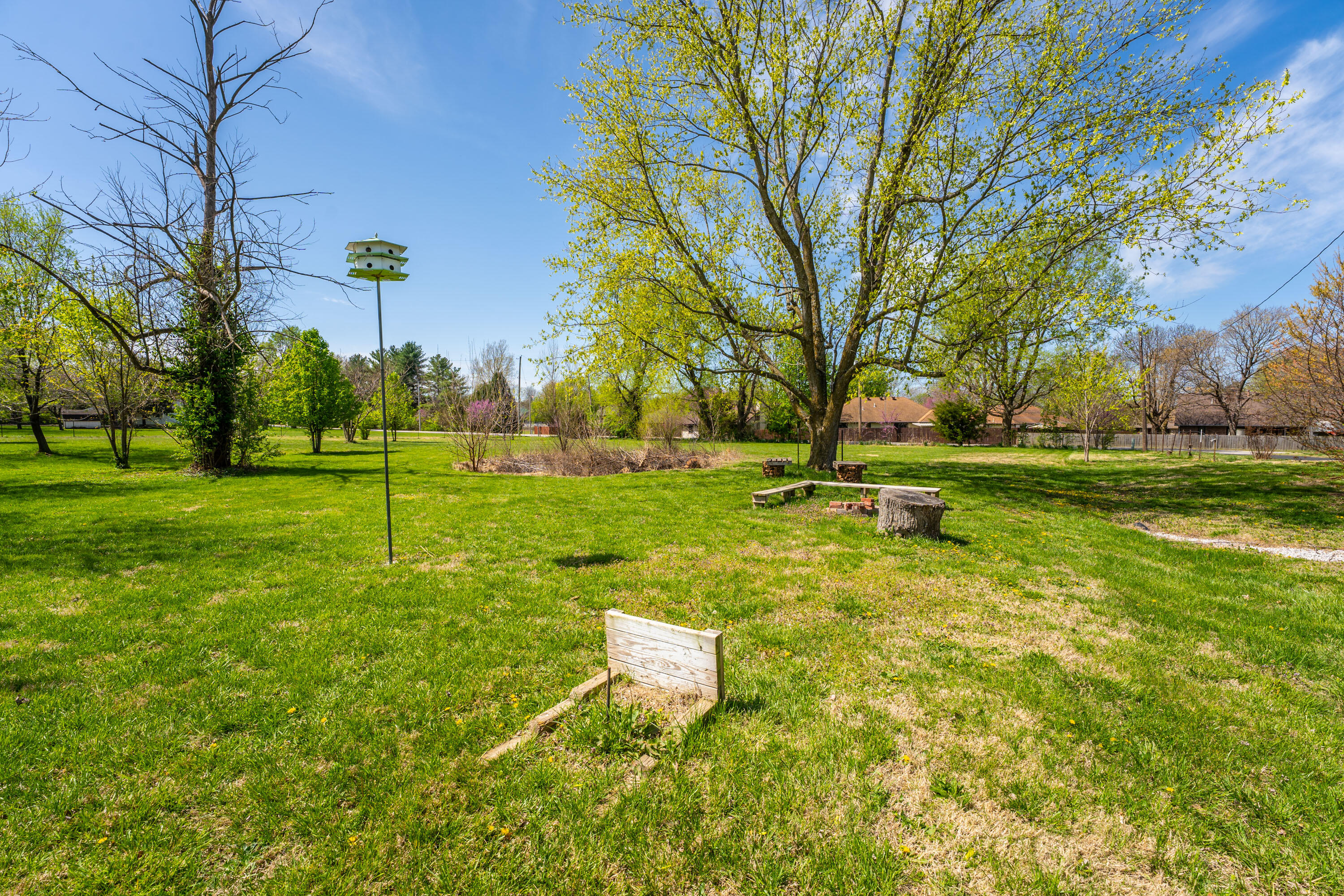 2588 North Farm Road 103 Property Photo 18