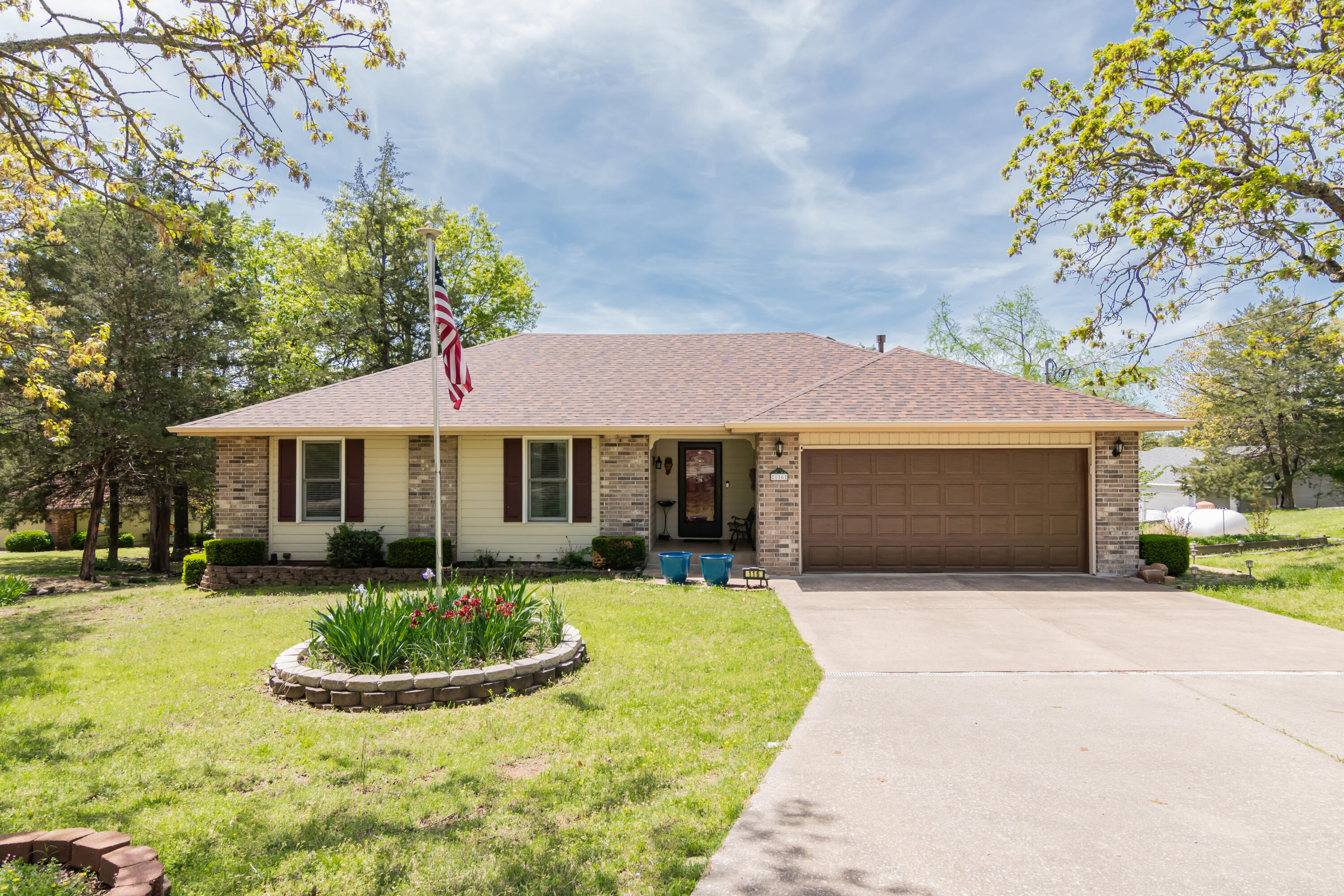 116 Oak Drive Property Photo