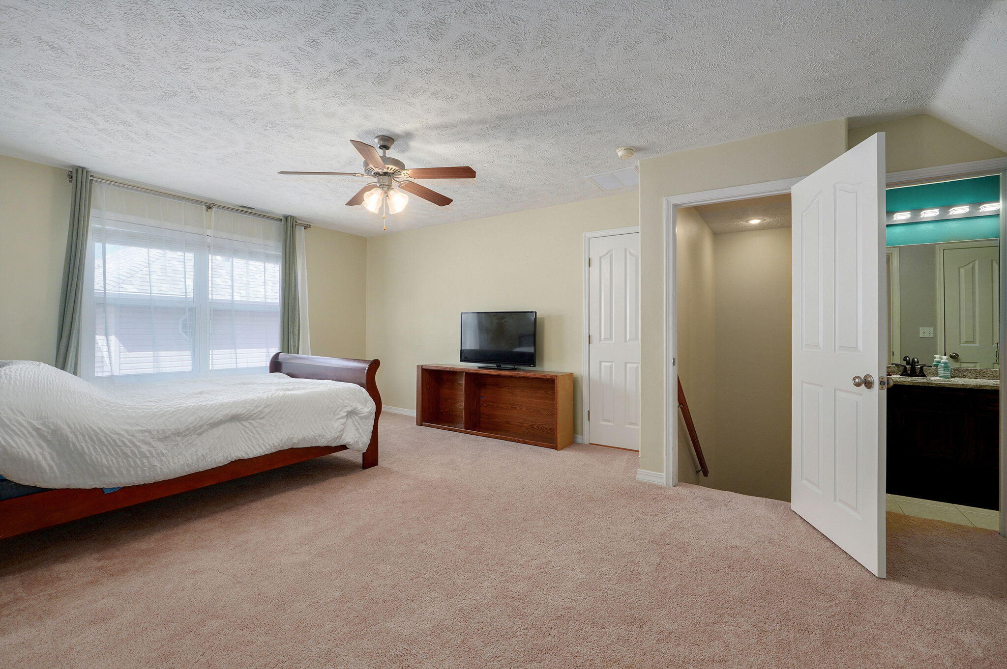 334 South Yellowwood Drive Property Photo 26