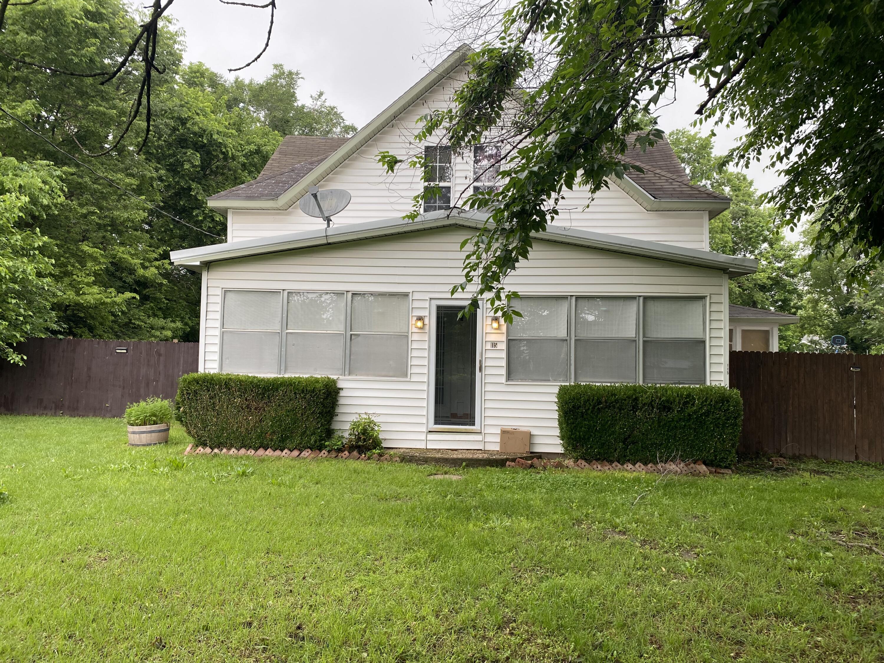 115 East Montgomery Street Property Photo 1