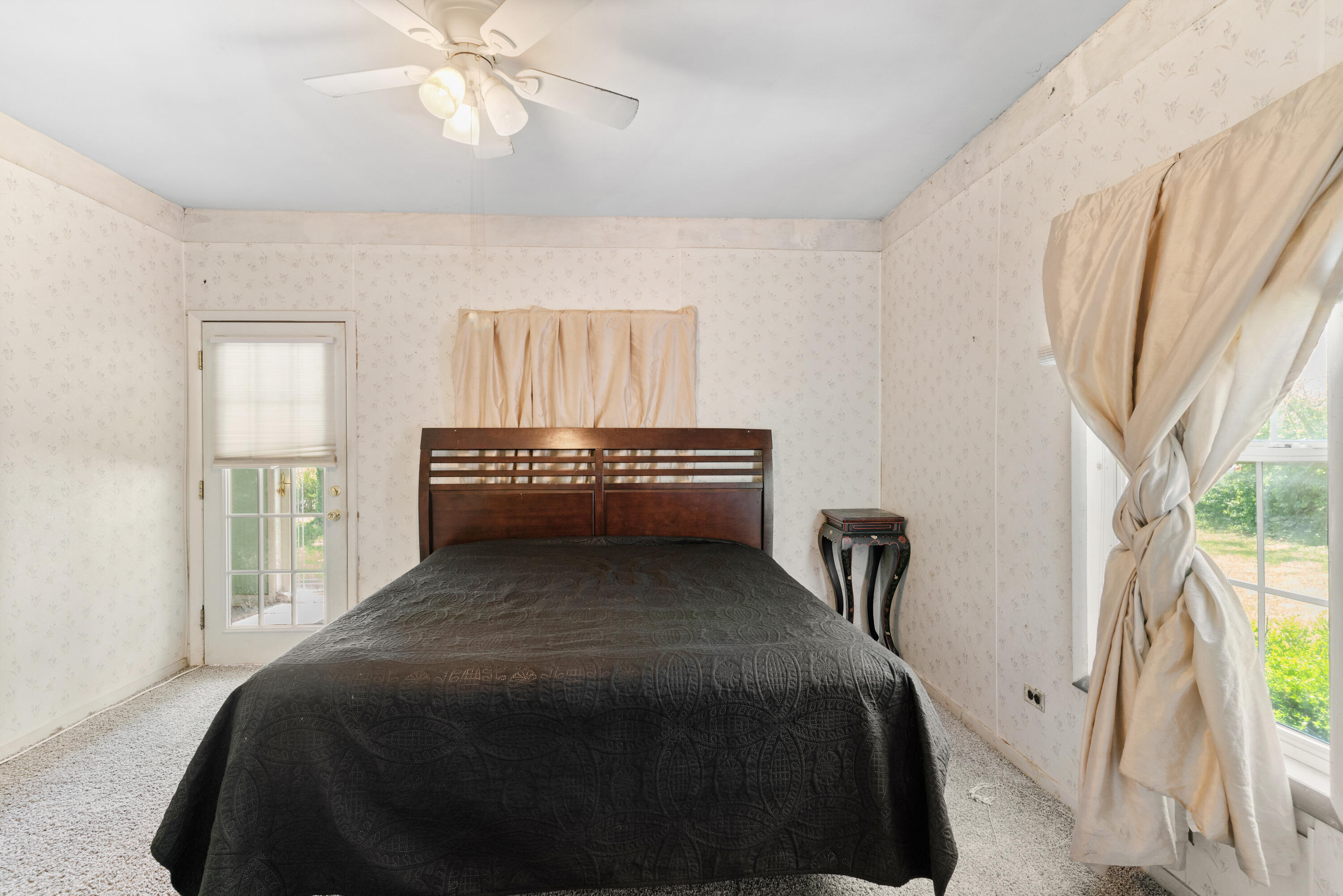 115 East Montgomery Street Property Photo 14