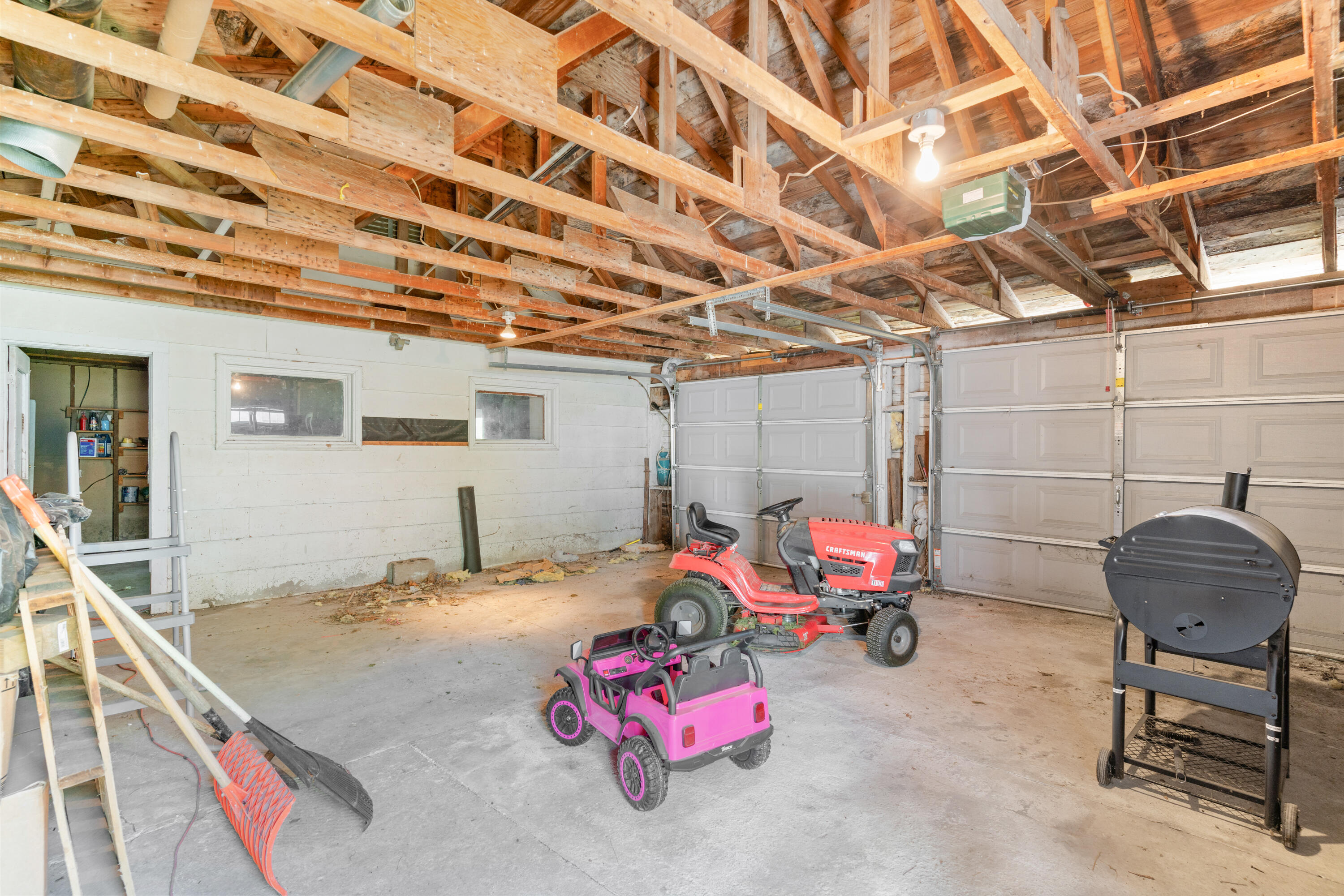 115 East Montgomery Street Property Photo 25