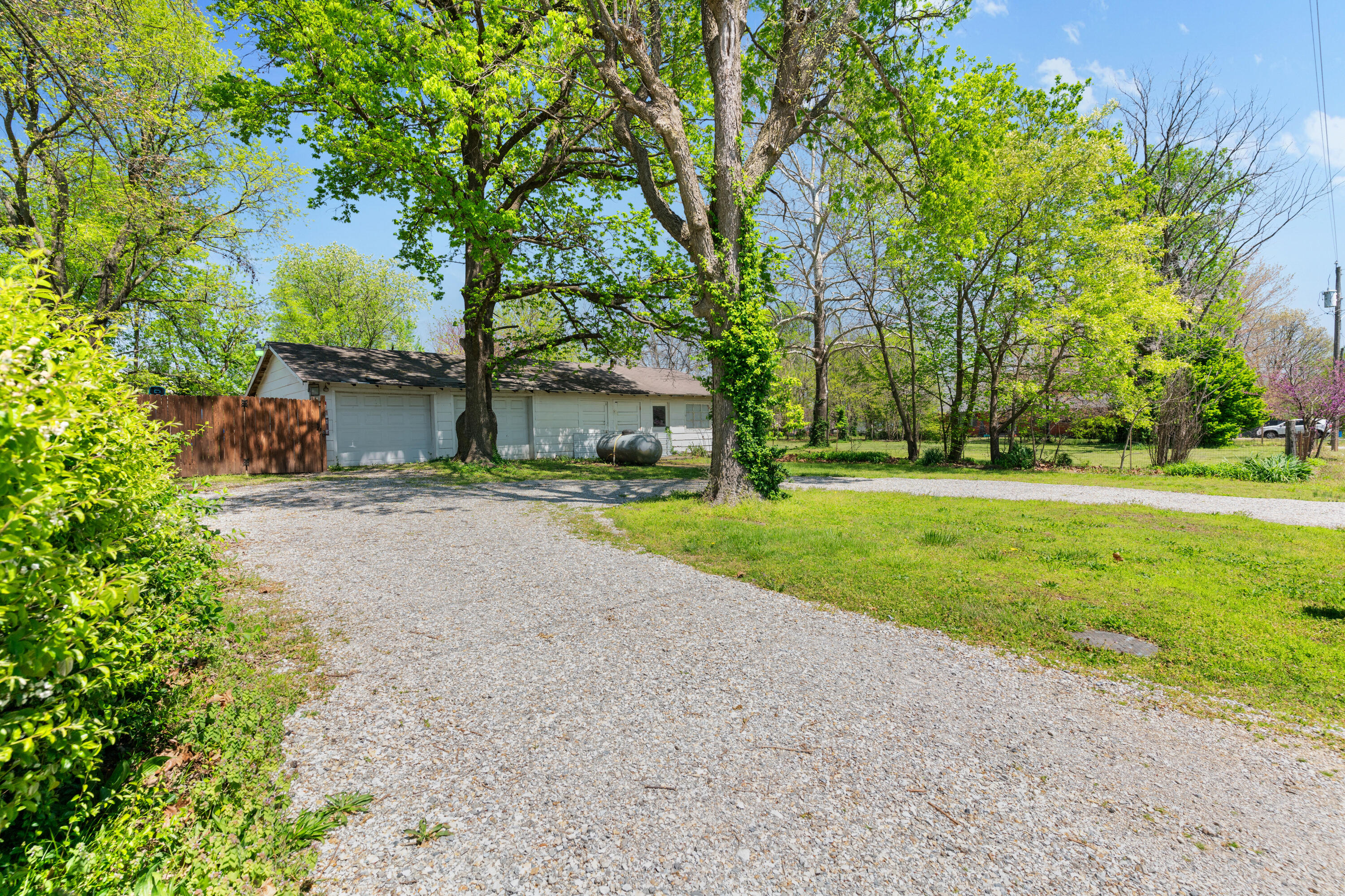 115 East Montgomery Street Property Photo 32